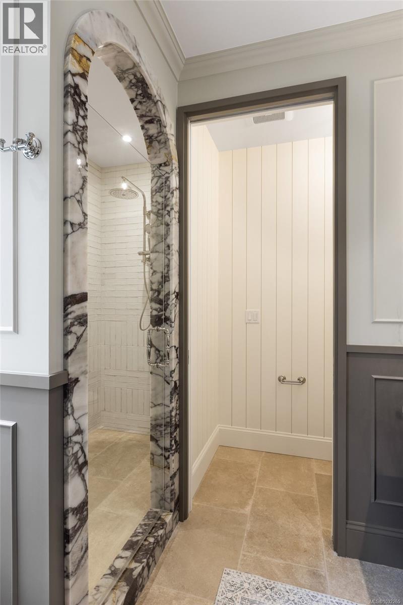 10600 Derrick Rd, North Saanich