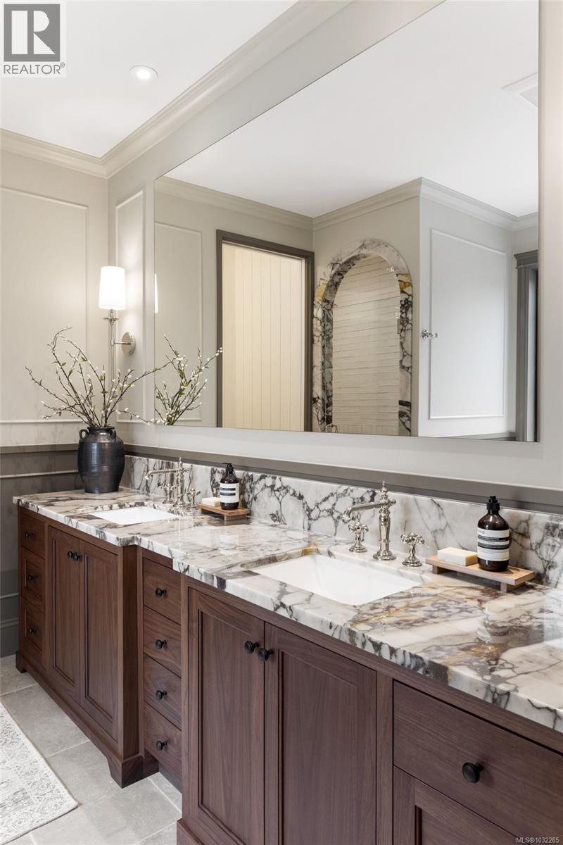 10600 Derrick Rd, North Saanich