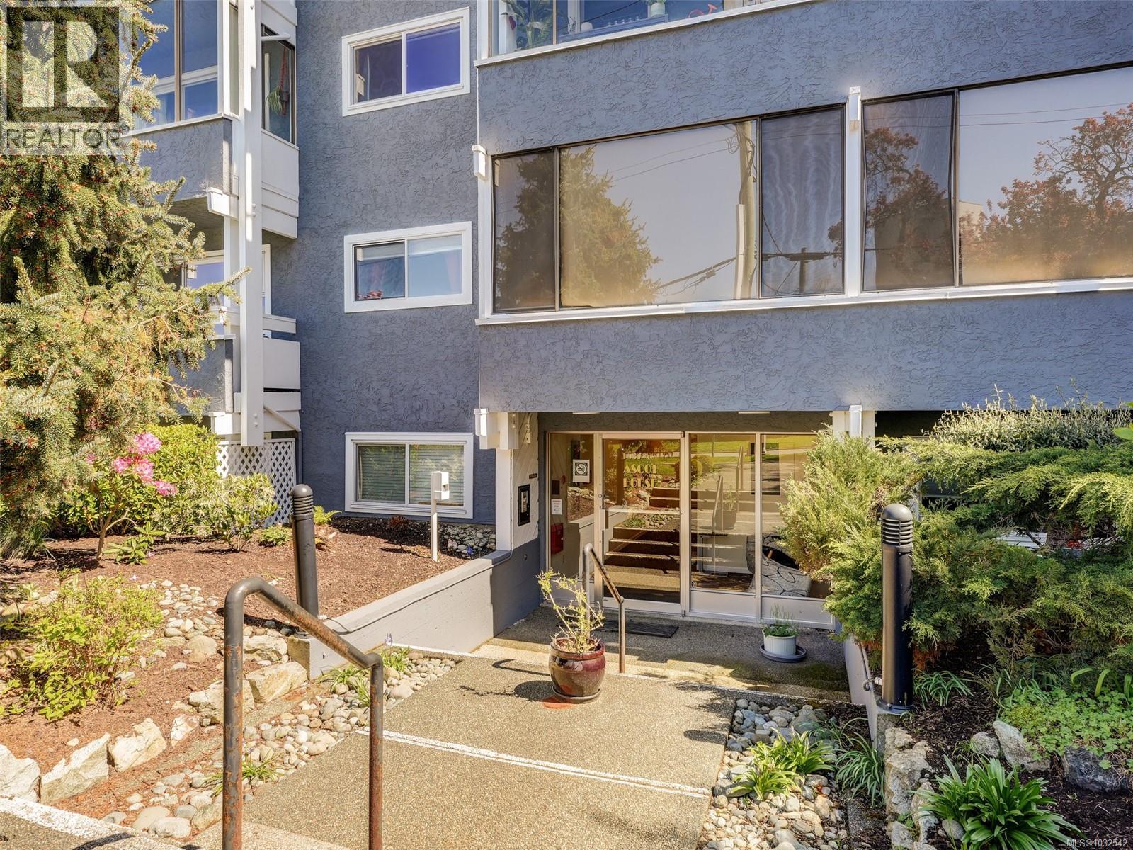 304 1537 Morrison St, Victoria