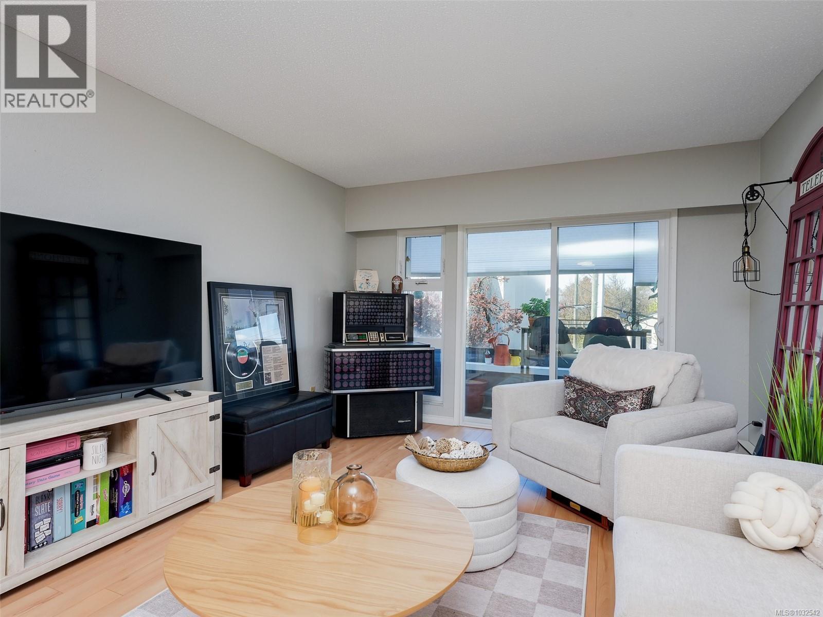 #304 1537 Morrison St - 2