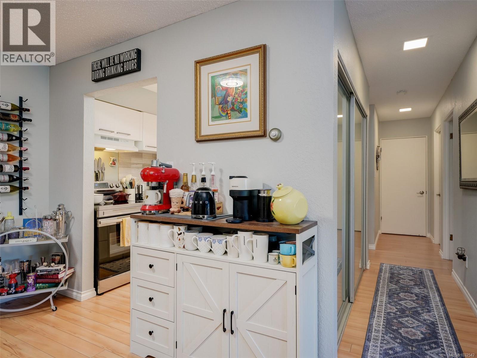 304 1537 Morrison St, Victoria