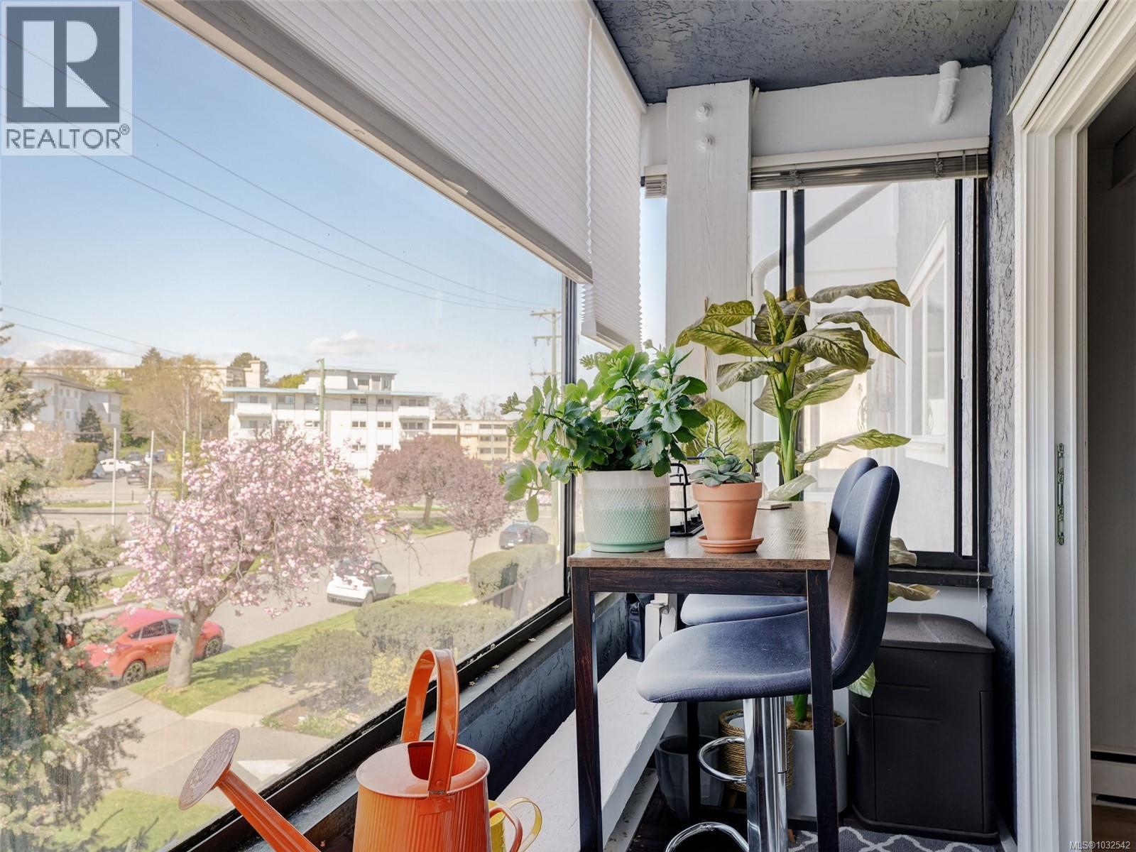 #304 1537 Morrison St - 21