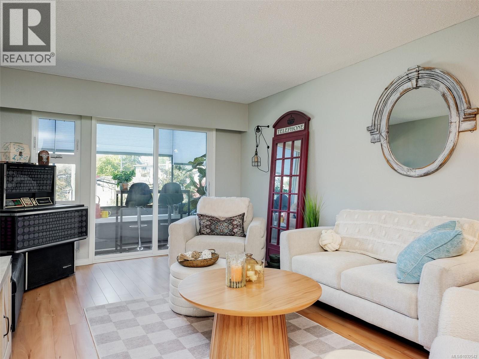 #304 1537 Morrison St - 4