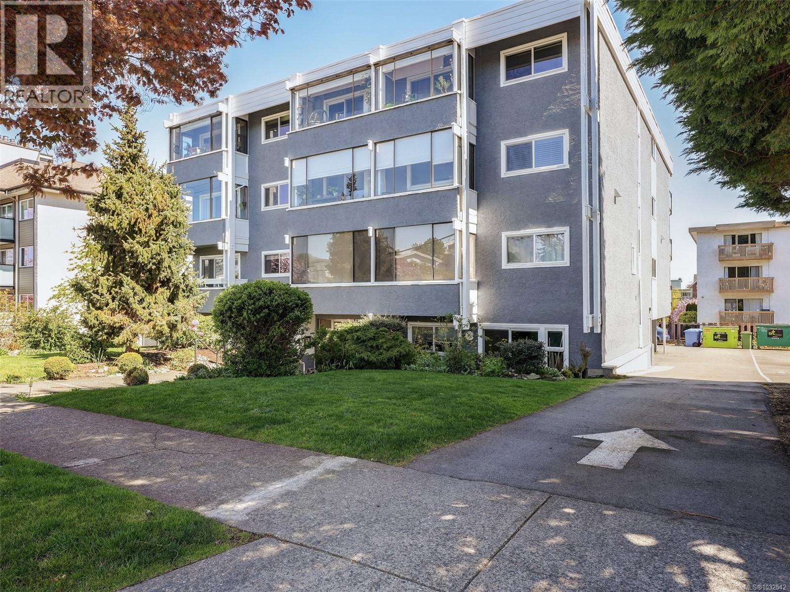 #304 1537 Morrison St - 25