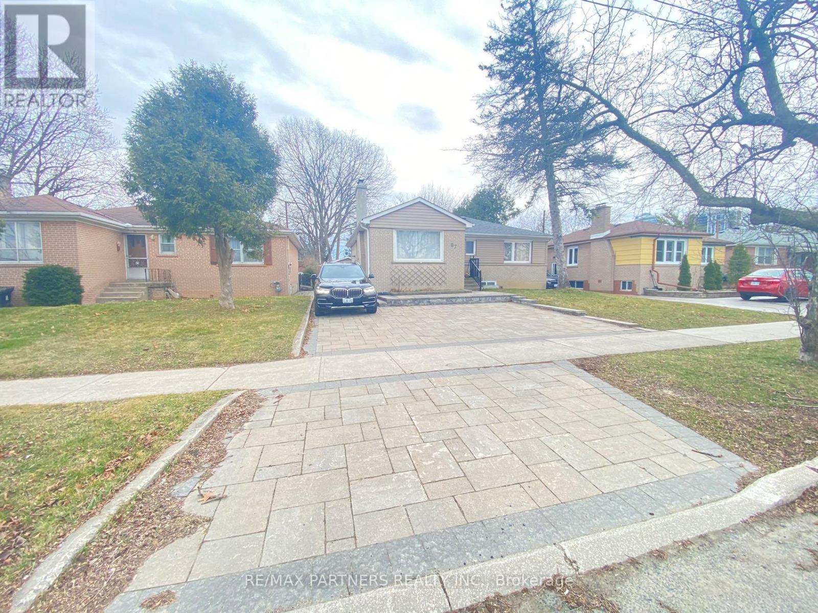 Listing photo of 87 BISHOP AVENUE