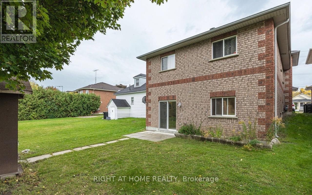 173 SIMCOE ROAD — photo 37