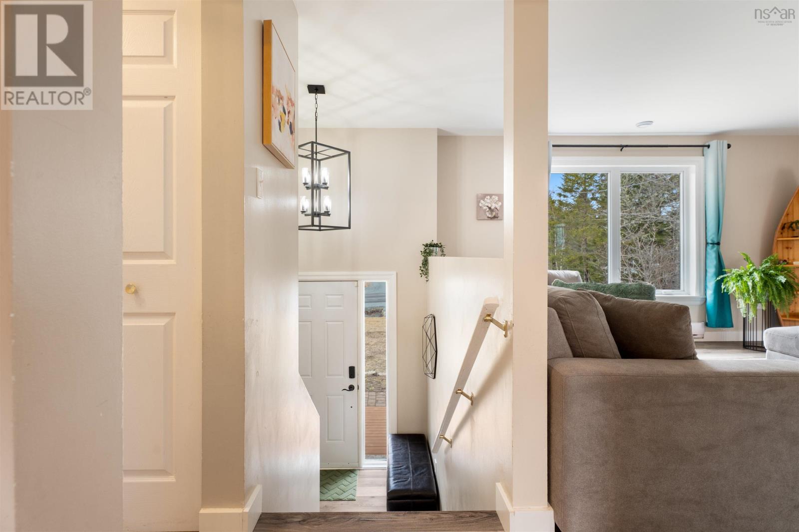 Property 23 of 50 of 99 Loriann Drive