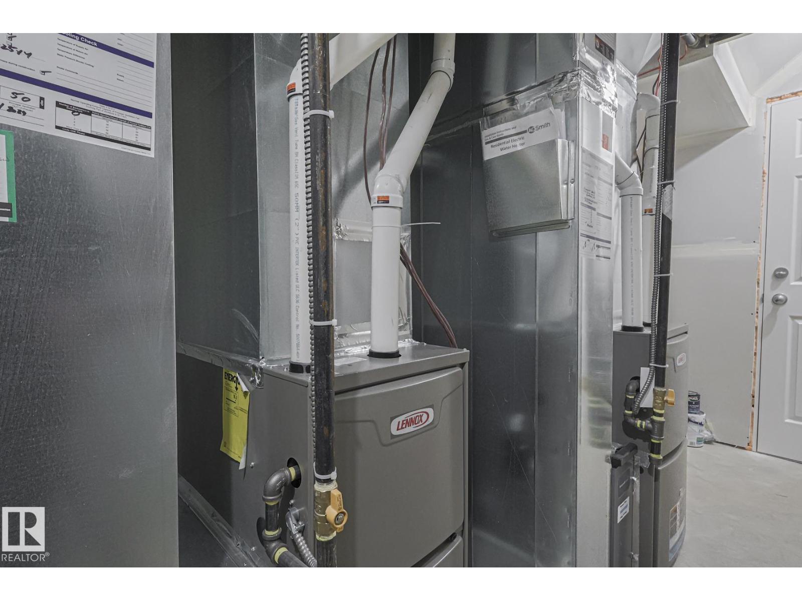 6343 KING WD SW, Edmonton