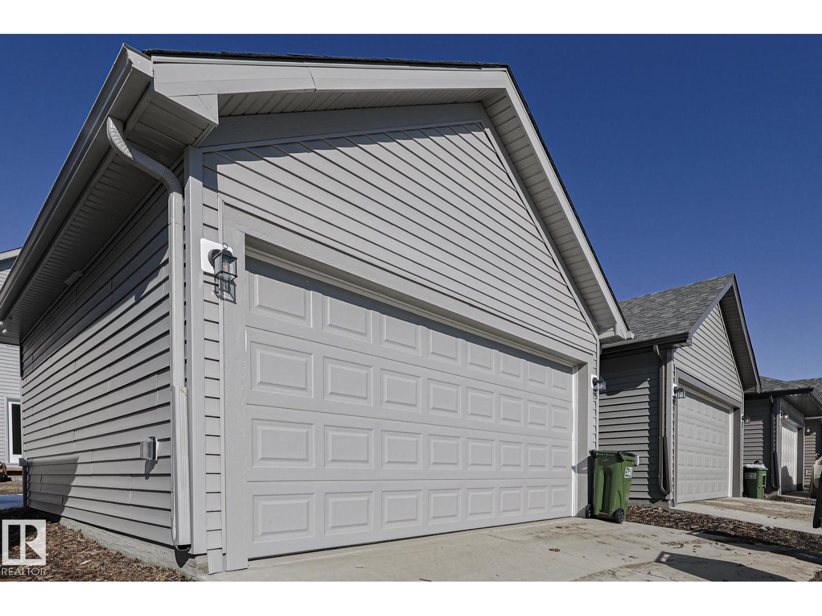 6343 KING WD SW, Edmonton