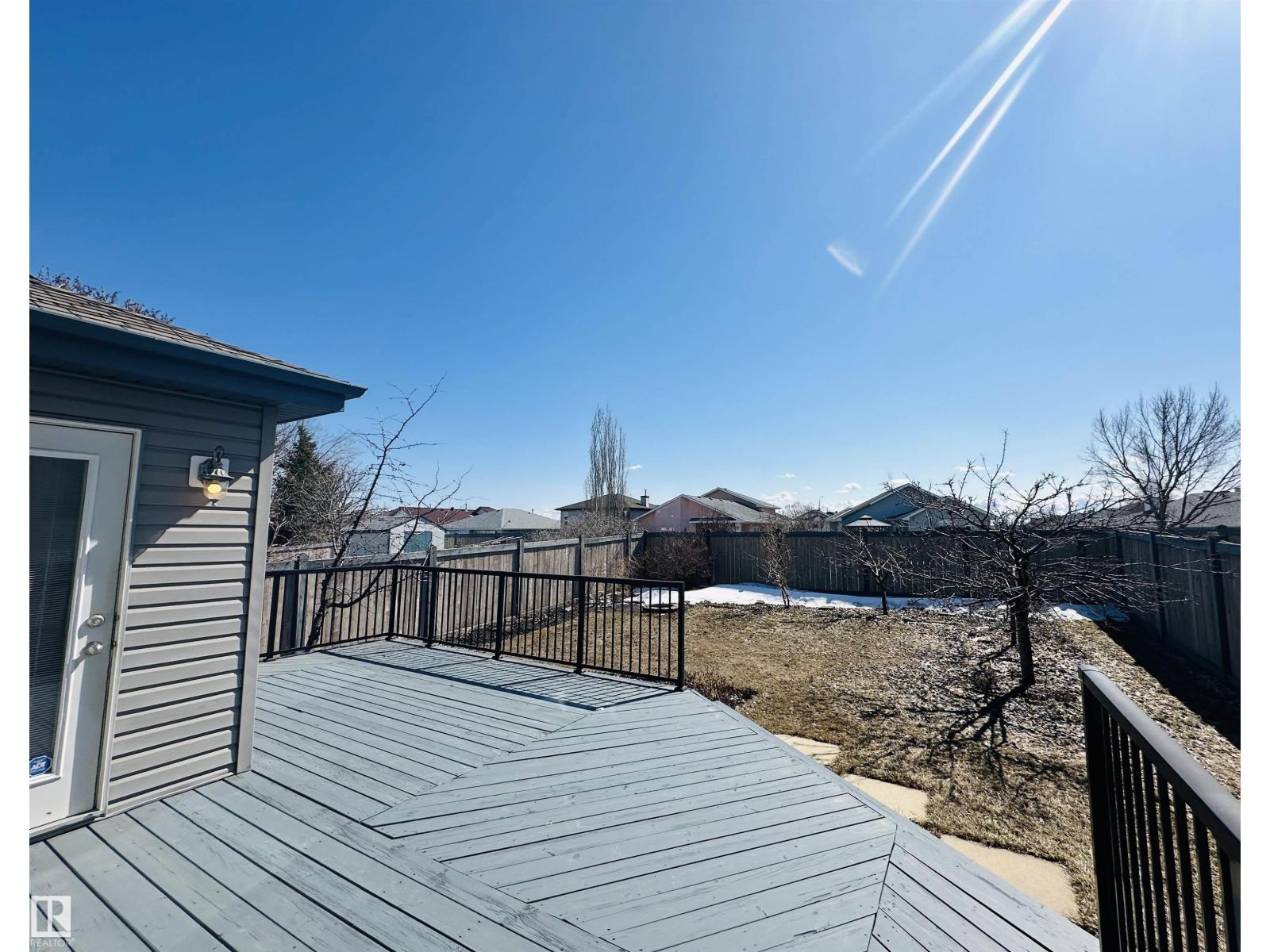 4811 152 AV NW, Edmonton