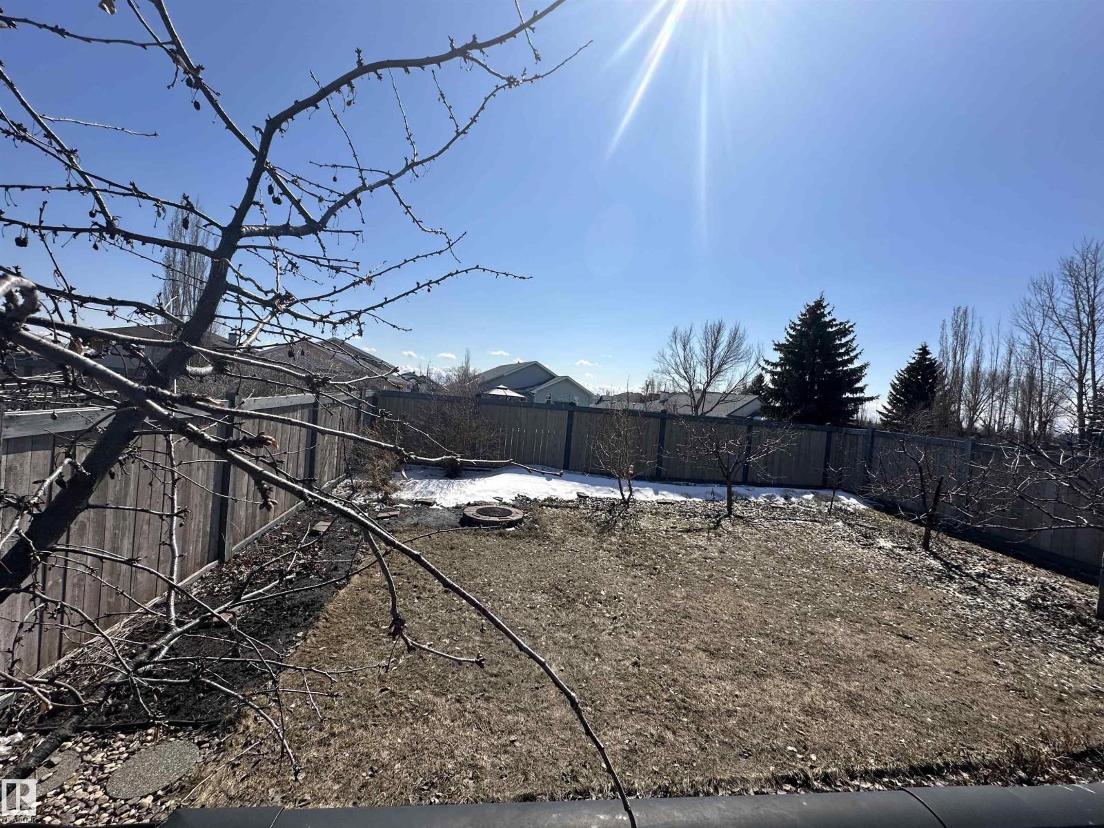 4811 152 AV NW, Edmonton