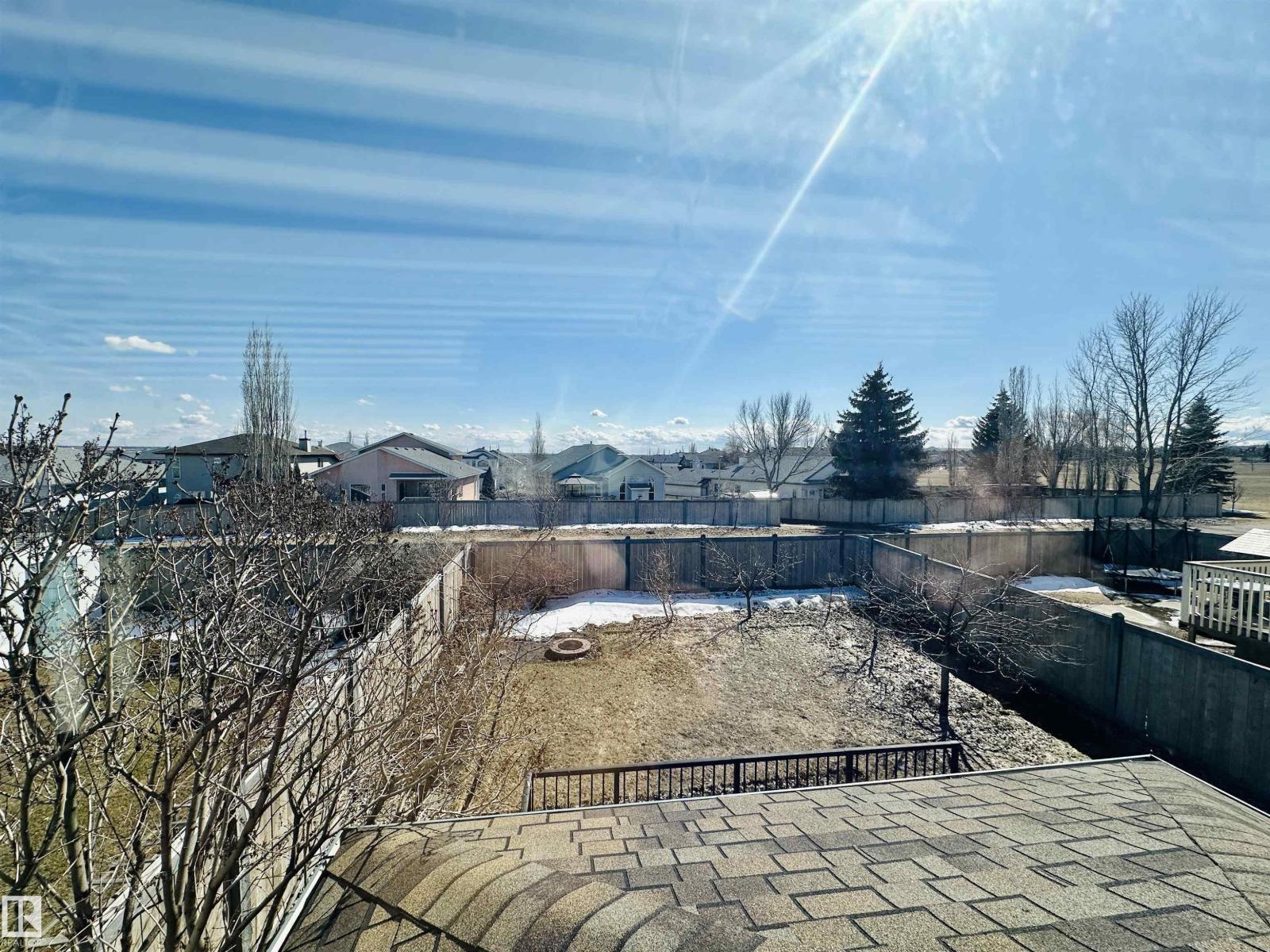 4811 152 AV NW, Edmonton