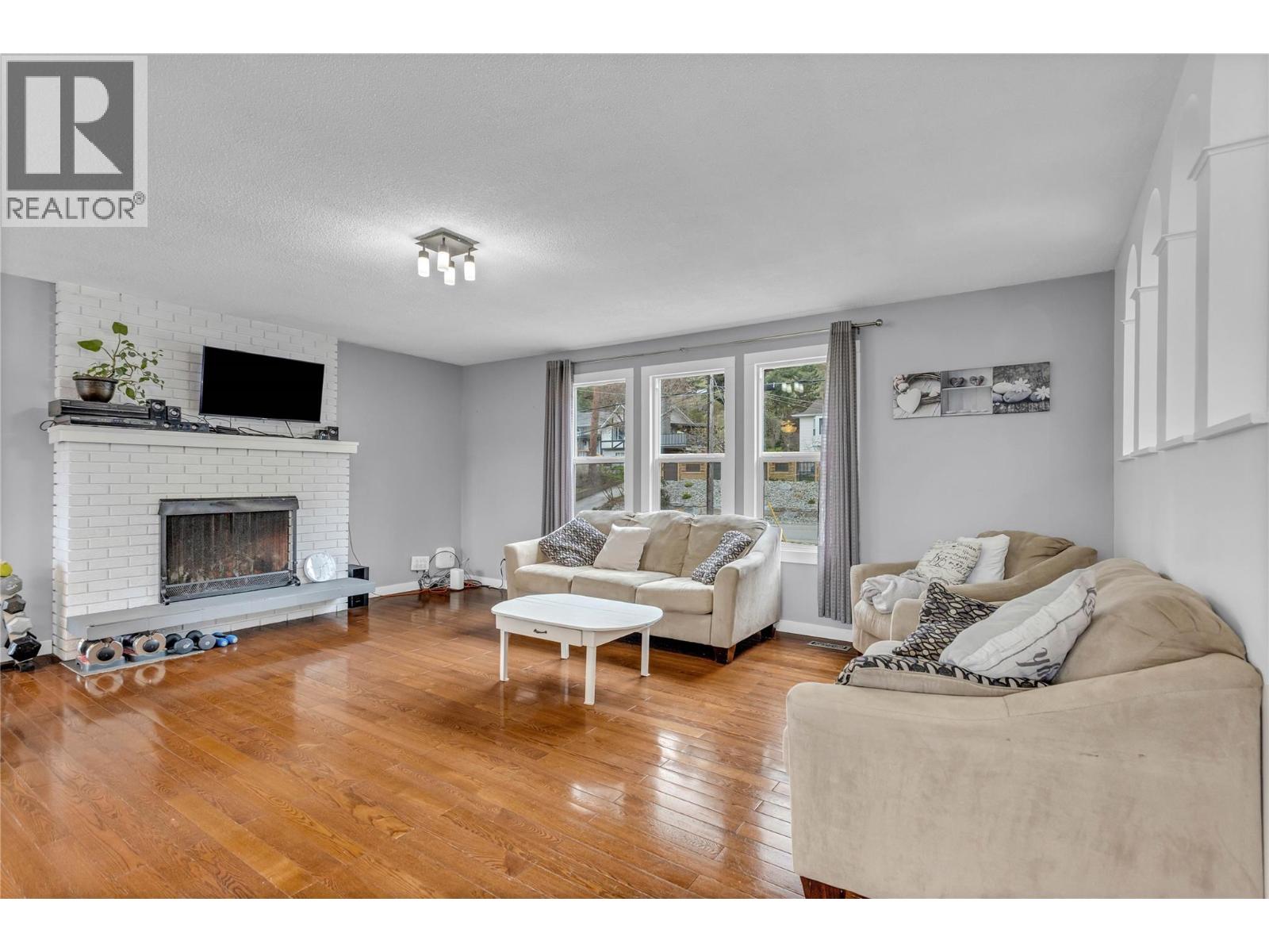 3281 McIver Road, West Kelowna