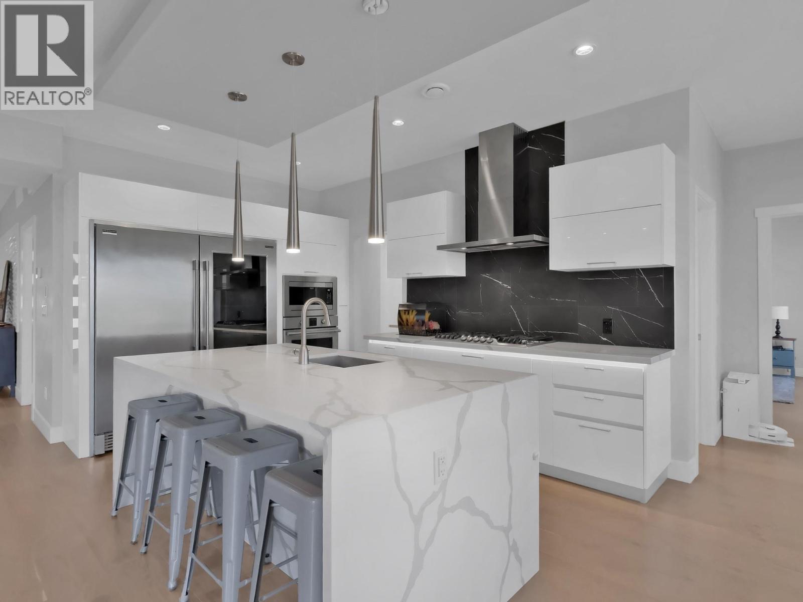 550 Barra Lane, Kelowna