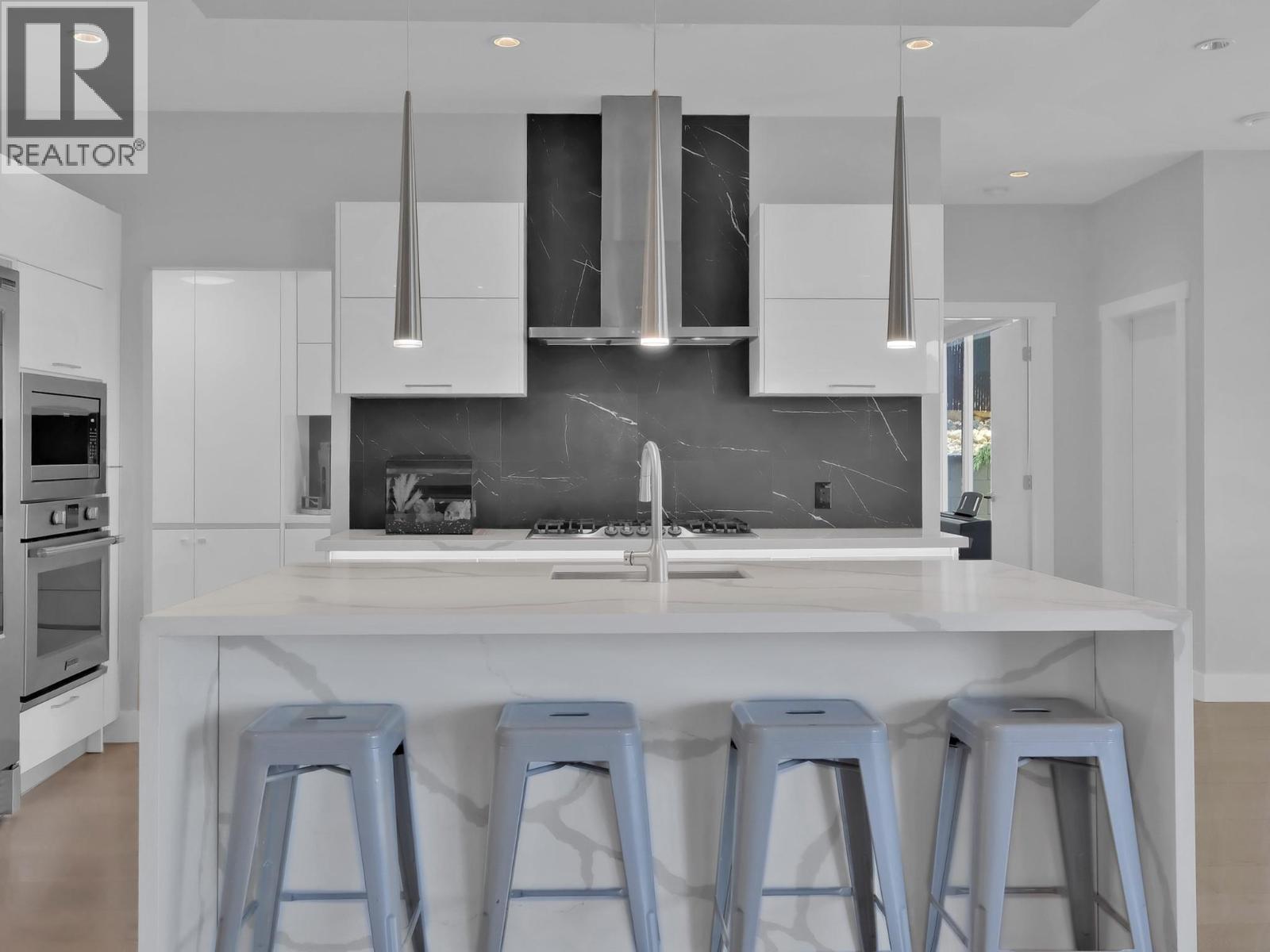 550 Barra Lane, Kelowna