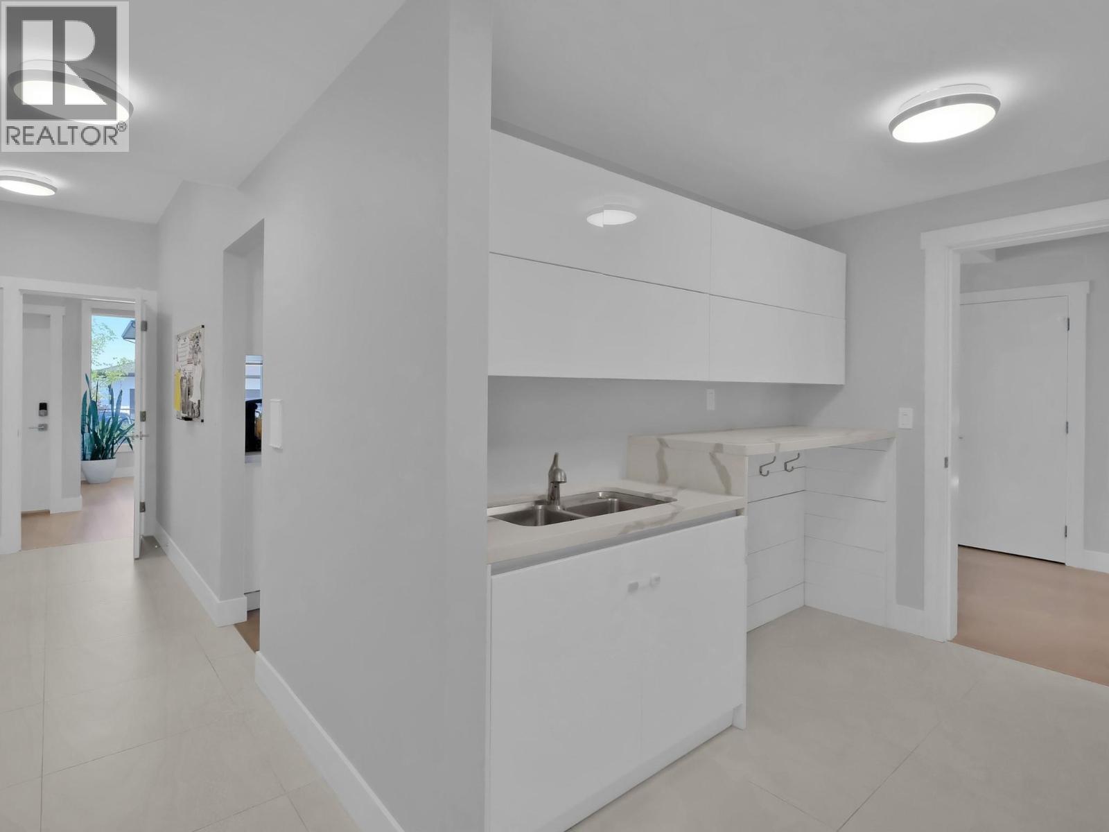 550 Barra Lane, Kelowna