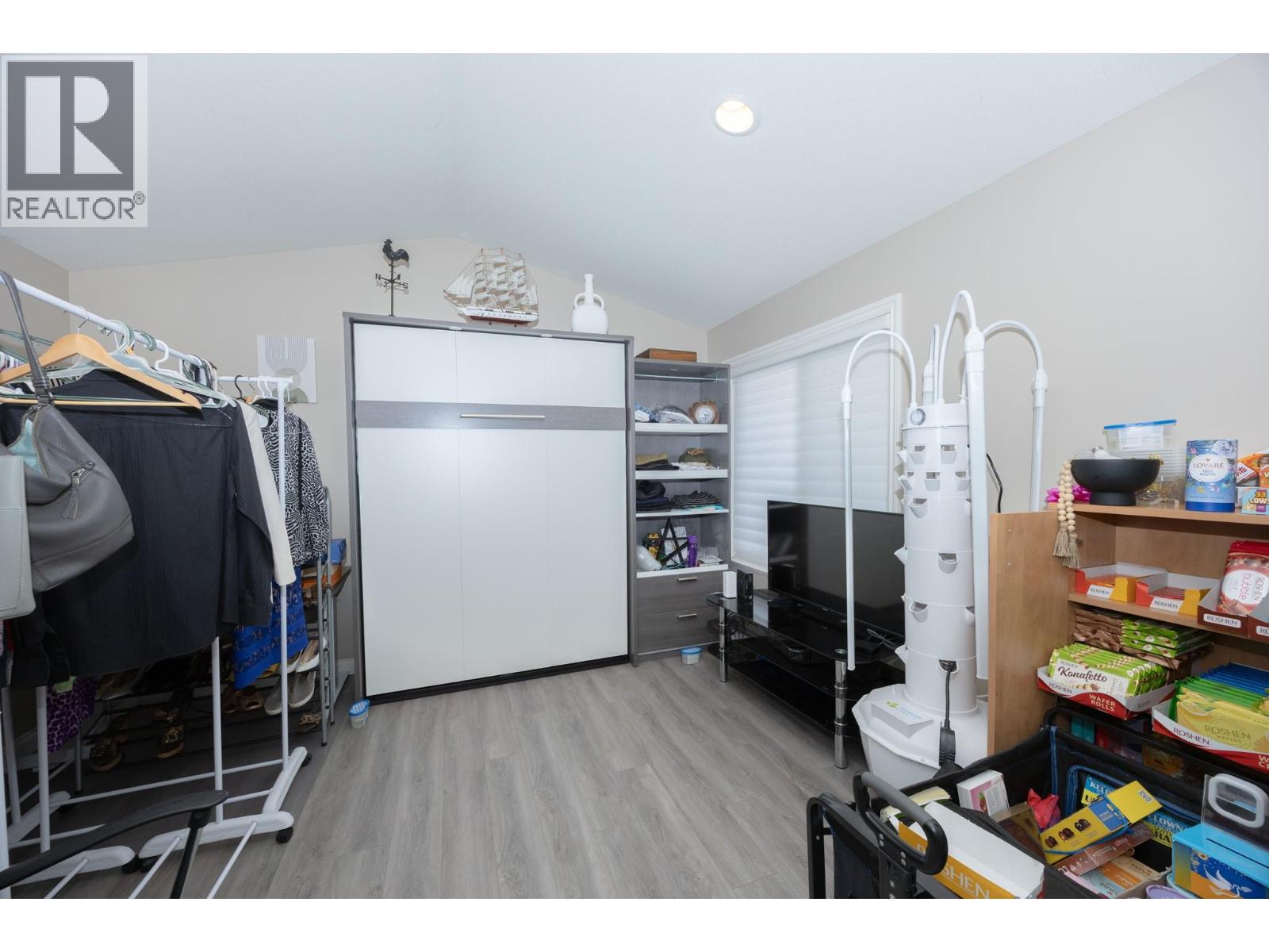 1563 Homestead Court, Kelowna