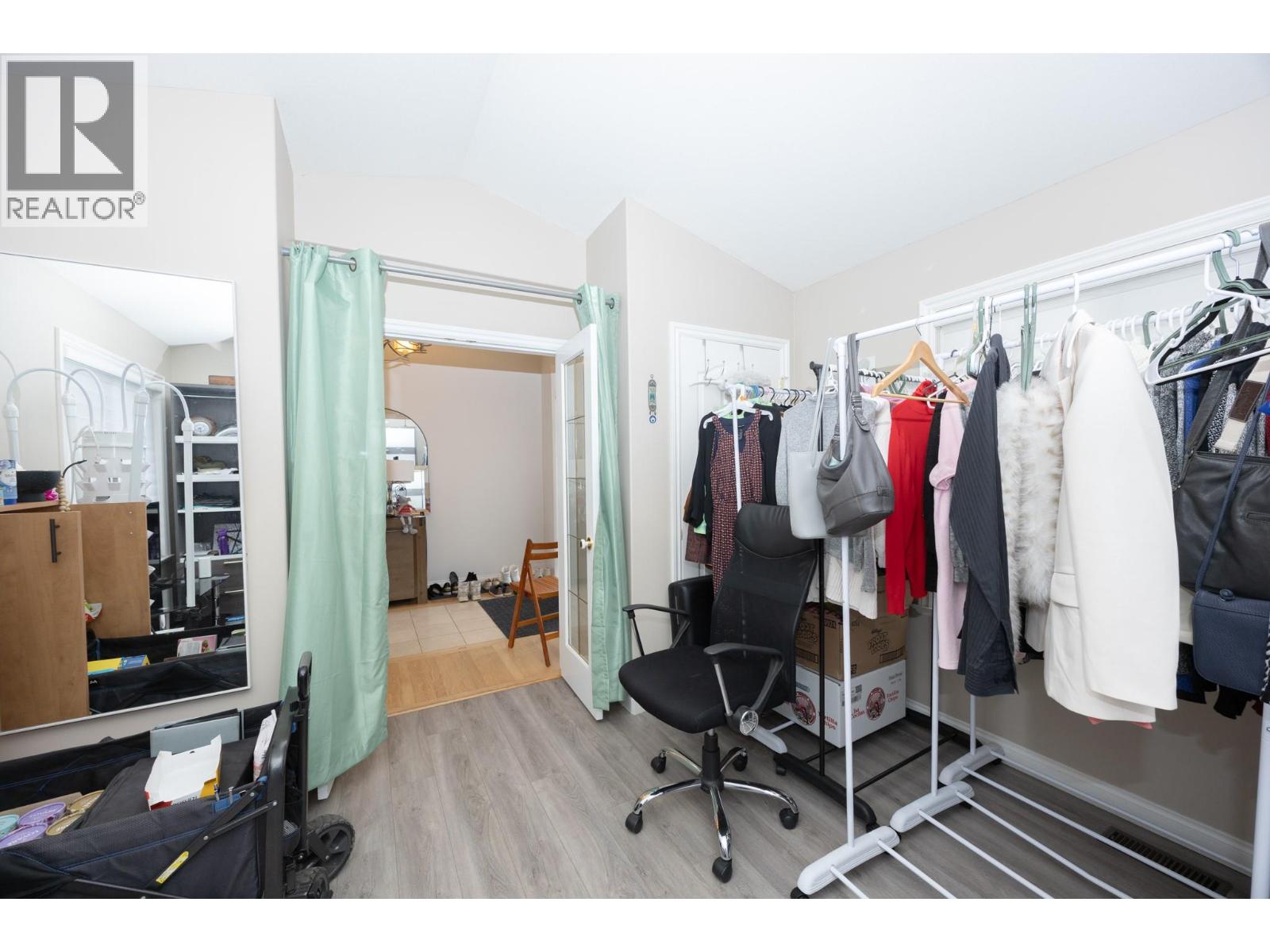 1563 Homestead Court, Kelowna