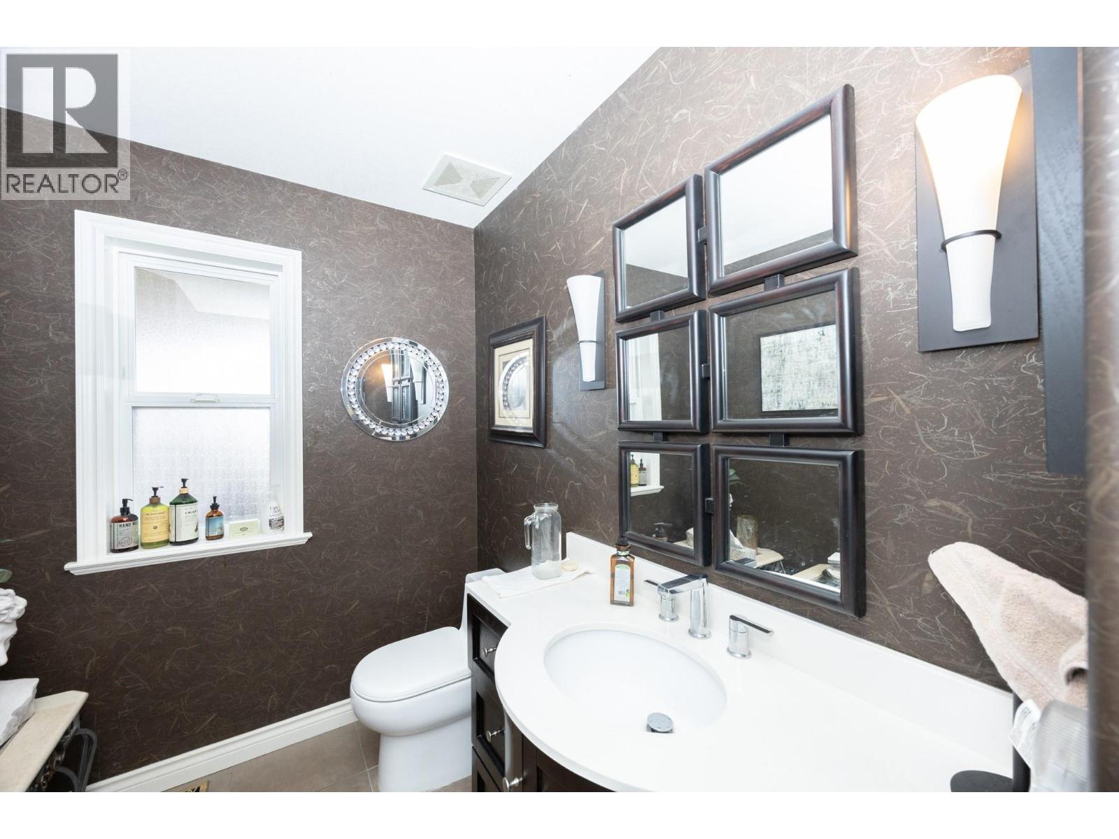 1563 Homestead Court, Kelowna