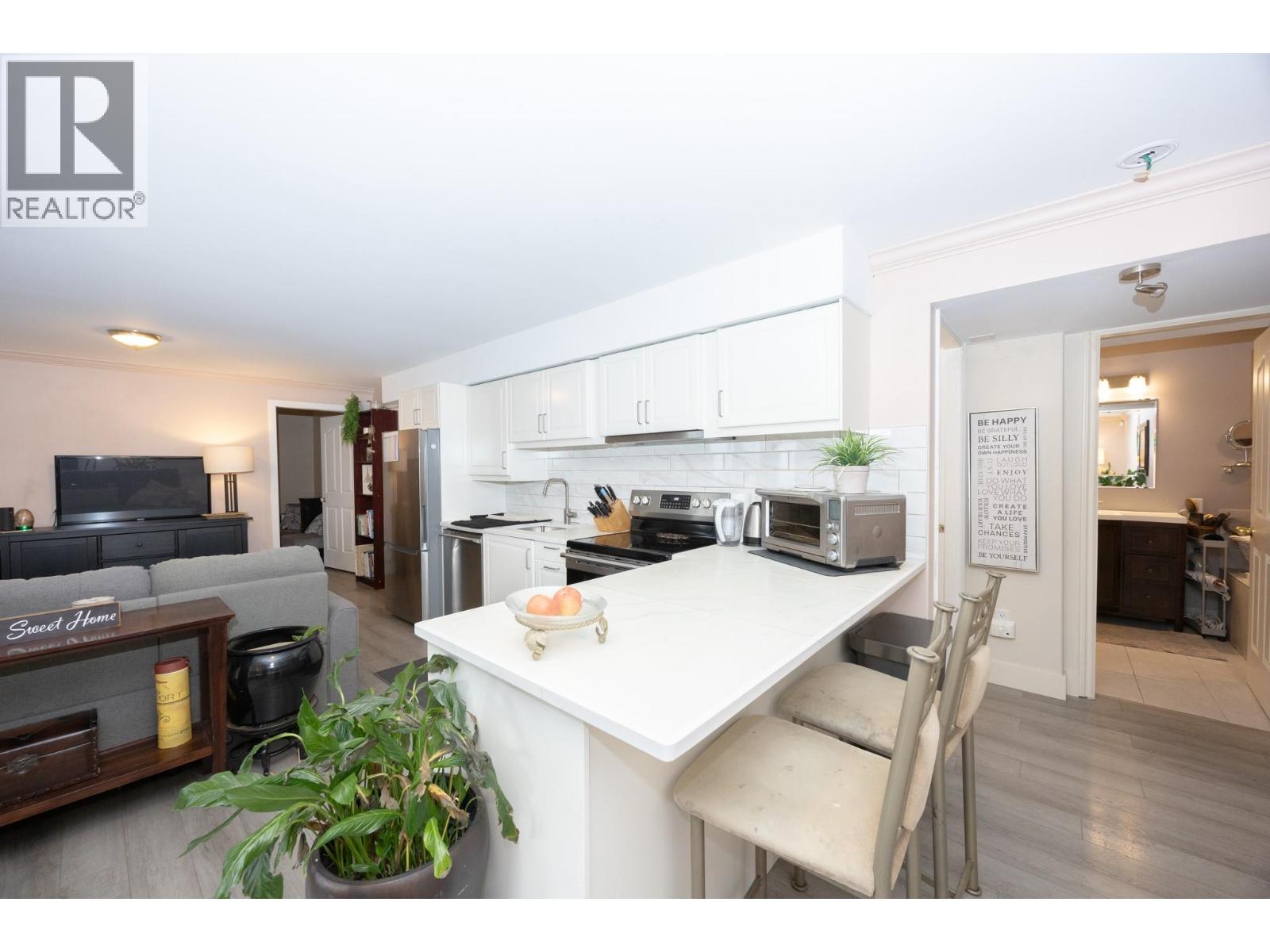 1563 Homestead Court, Kelowna