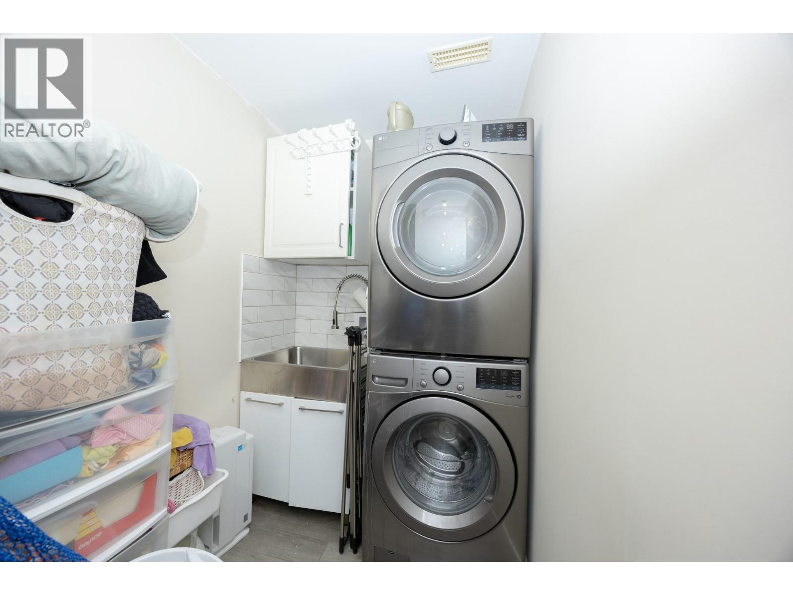 1563 Homestead Court, Kelowna