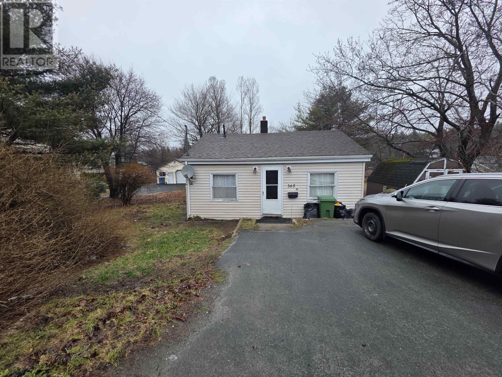 Property photo of 365 HAMMONDS PLAINS Road