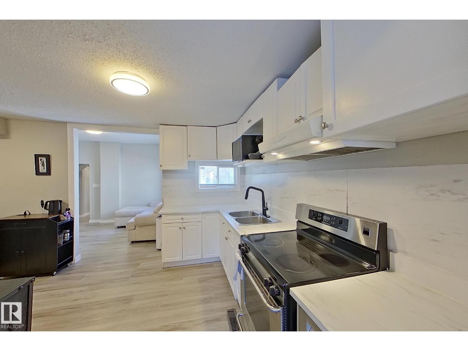 9328 106A AV NW, Edmonton