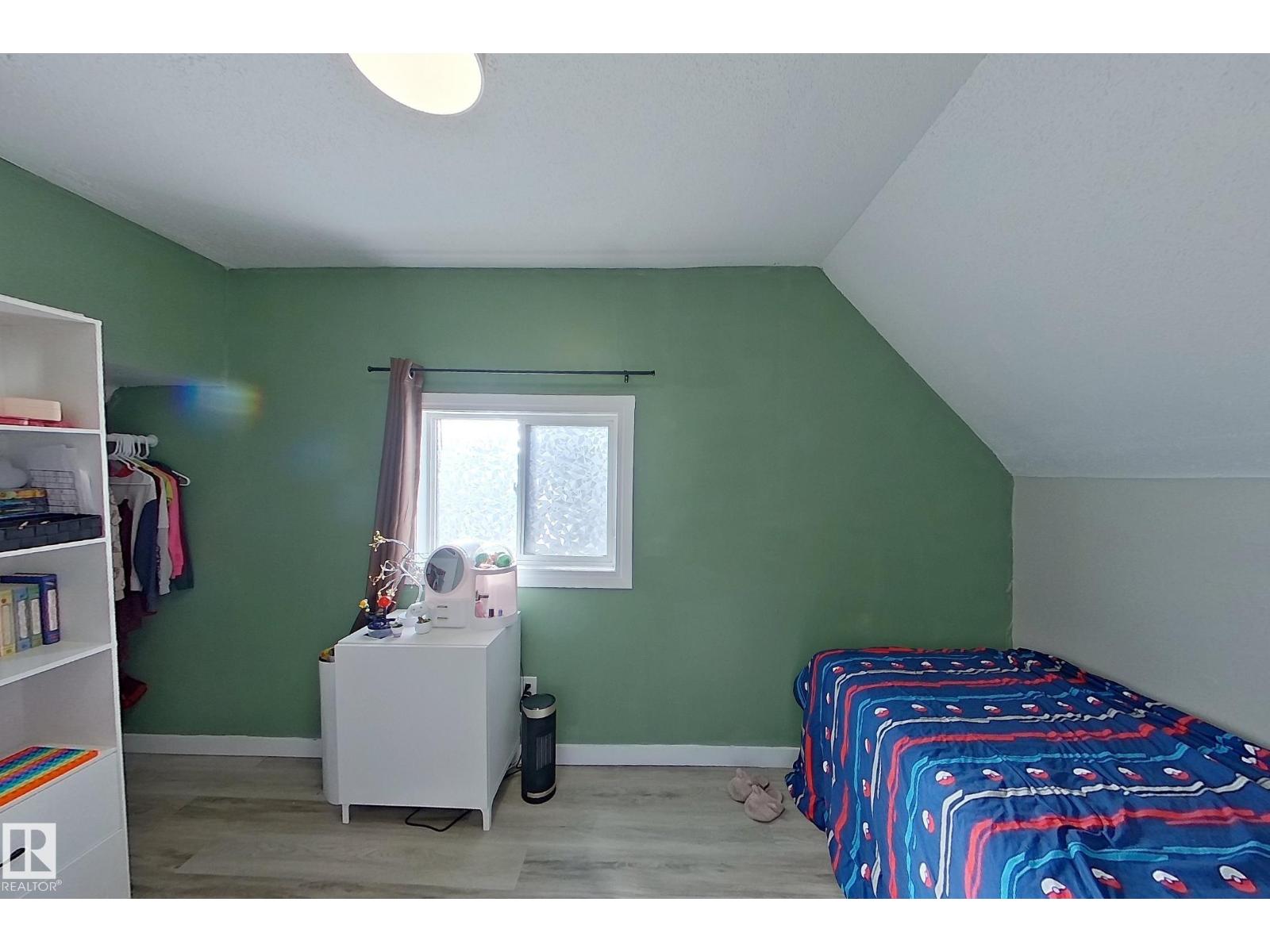 9328 106A AV NW, Edmonton