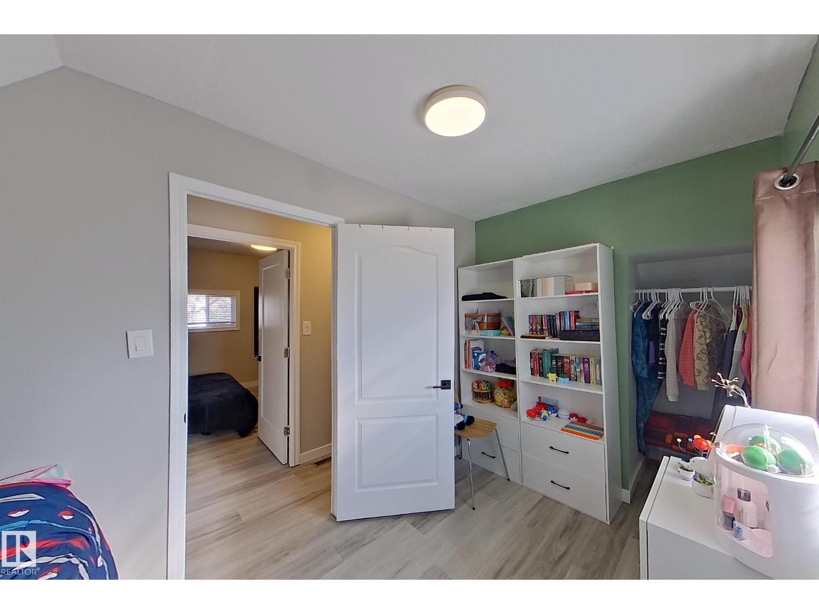 9328 106A AV NW, Edmonton