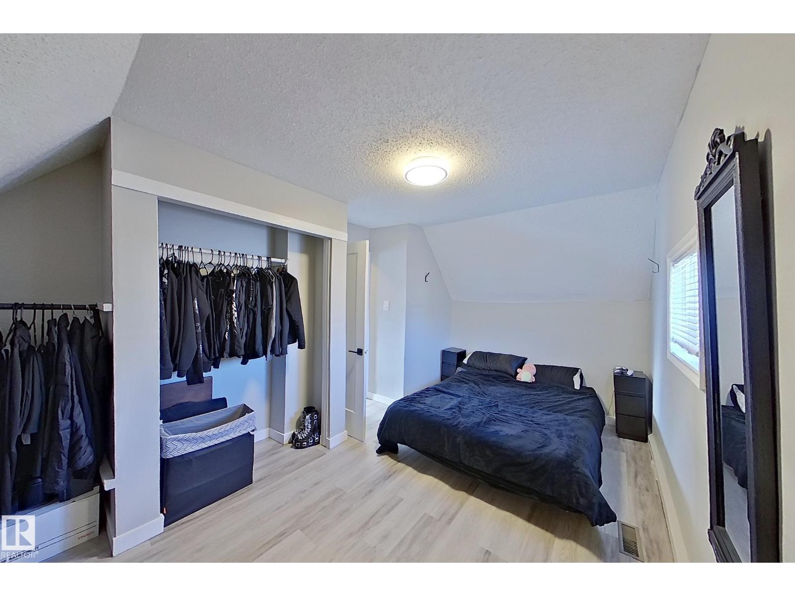 9328 106A AV NW, Edmonton