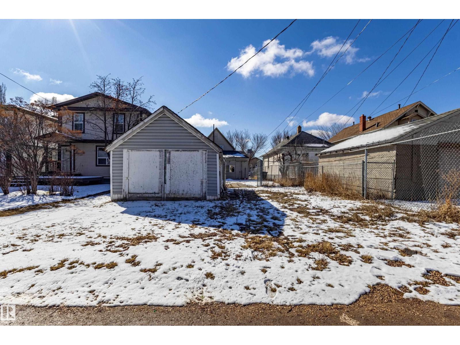 9328 106A AV NW, Edmonton