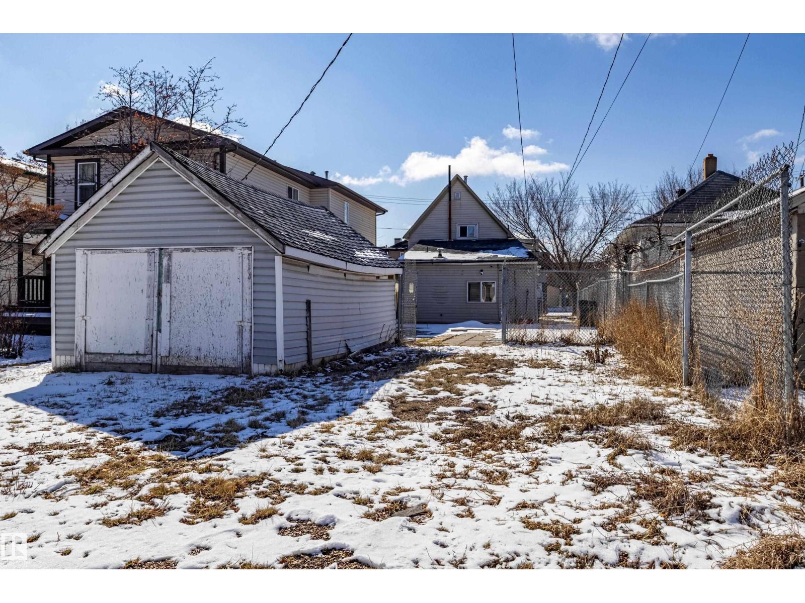 9328 106A AV NW, Edmonton