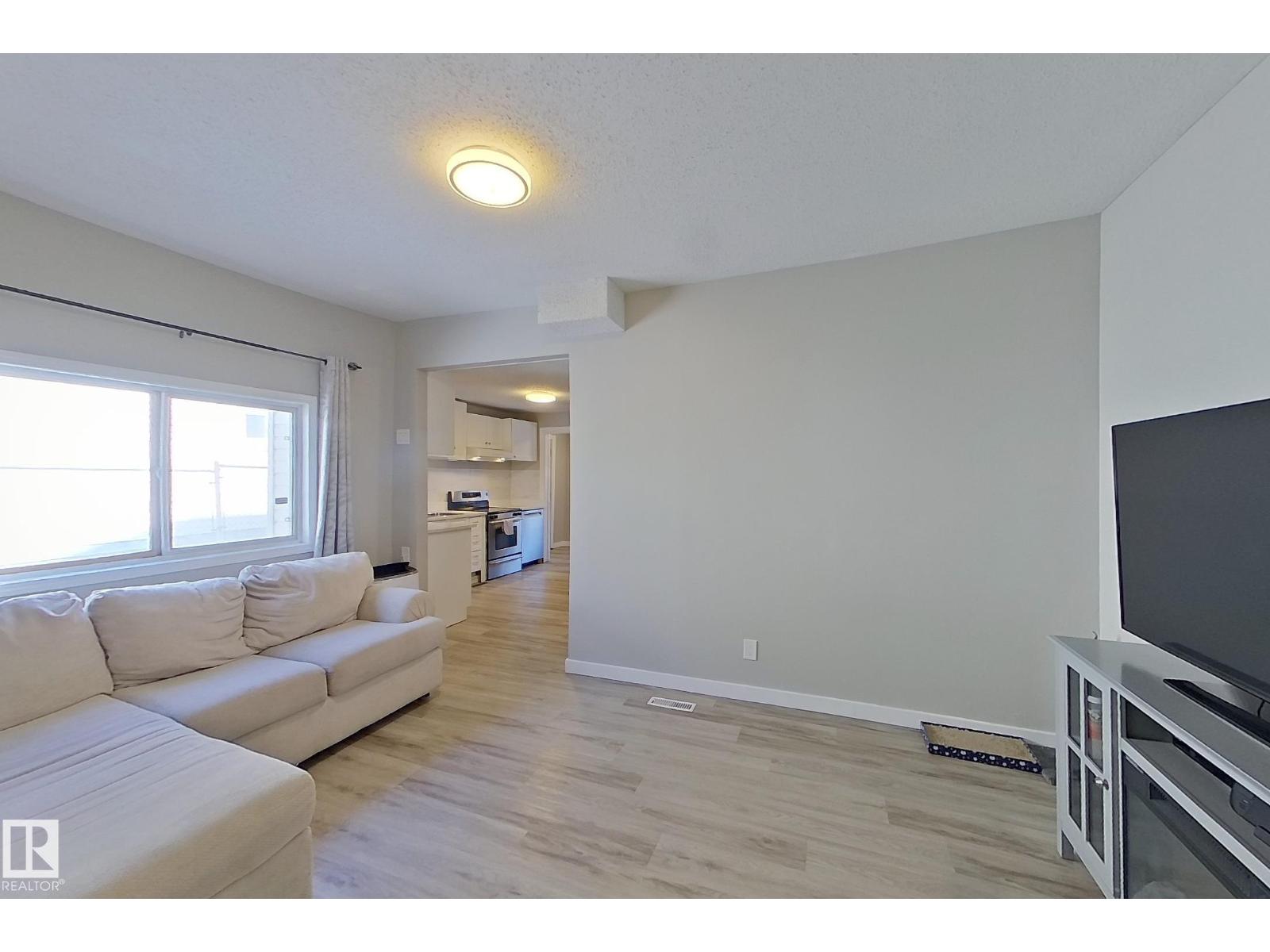 9328 106A AV NW, Edmonton