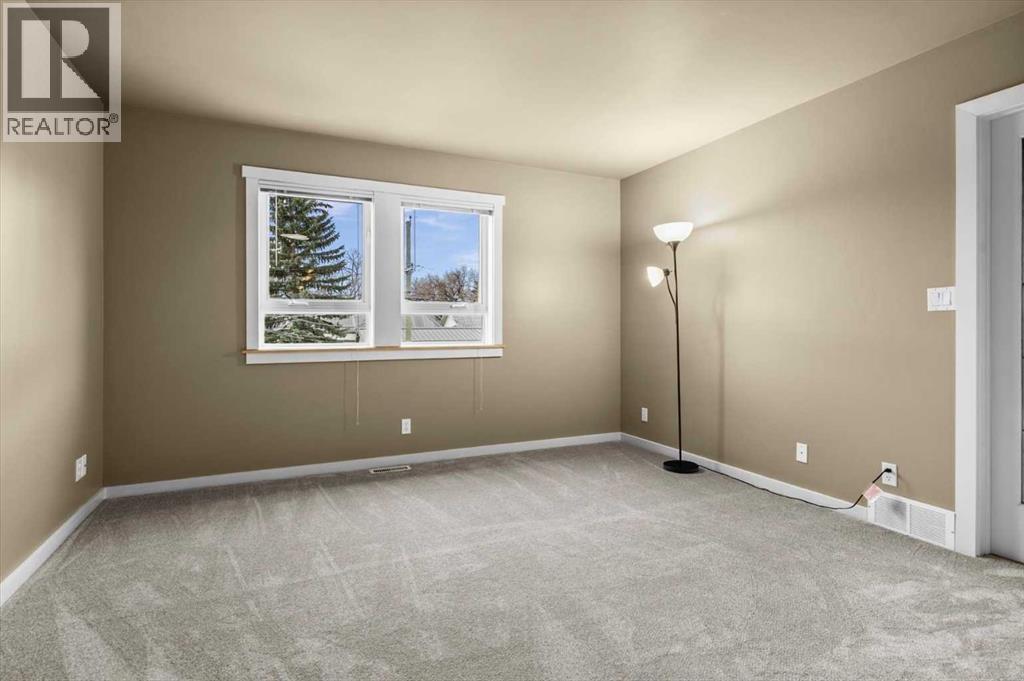 Single Family House for Sale in   Avenue NW Mount Pleasant Calgary 