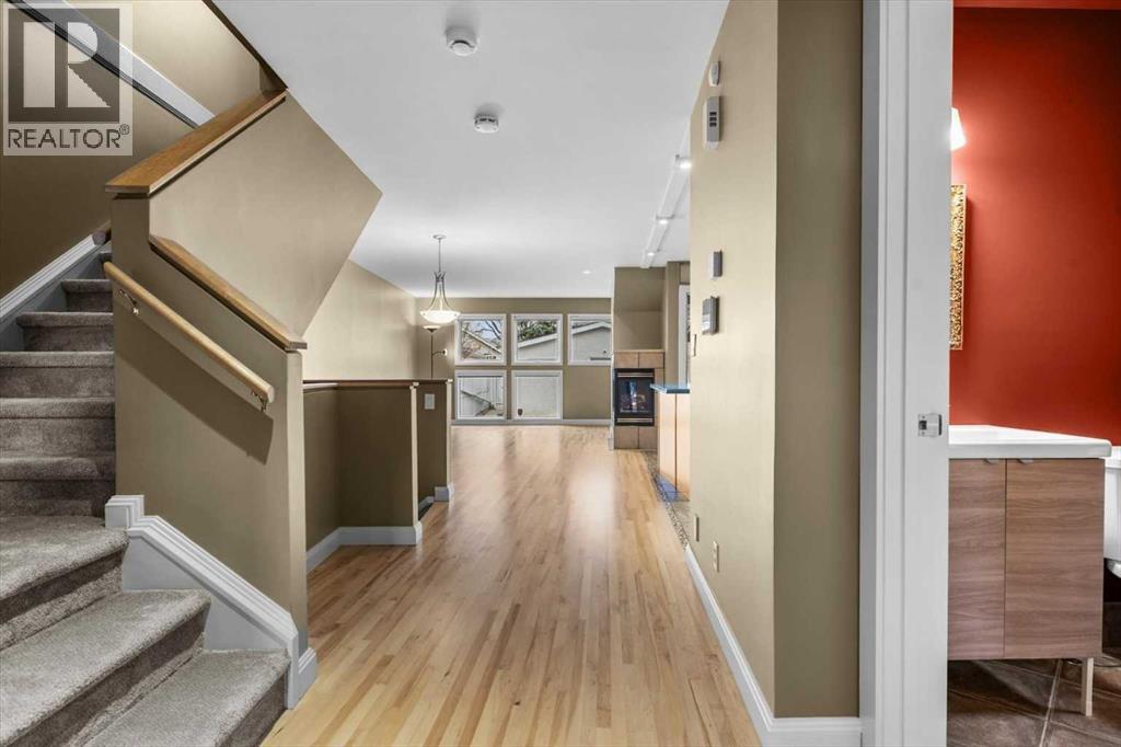 Single Family House for Sale in   Avenue NW Mount Pleasant Calgary 