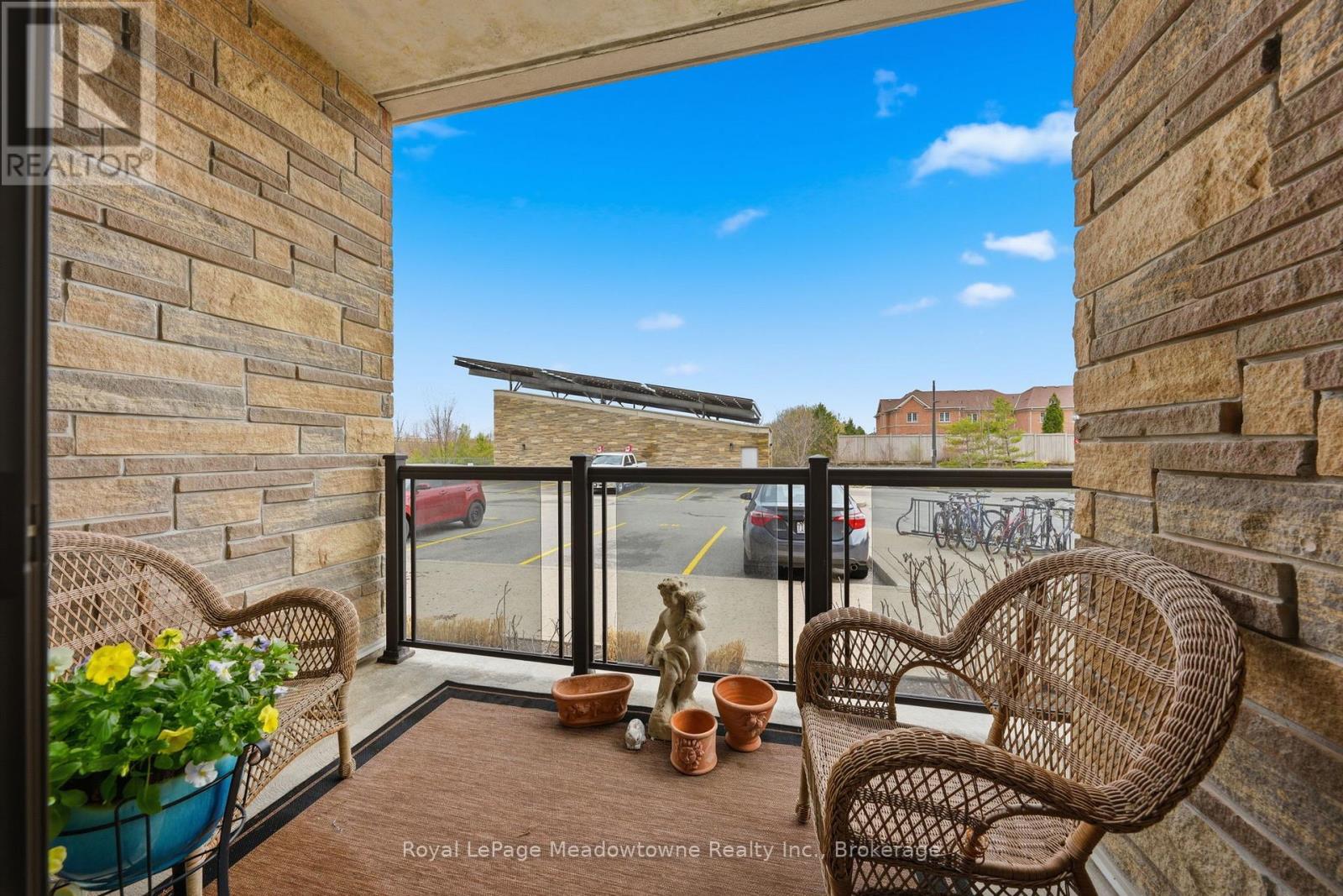 #109 33 WHITMER STREET - 11