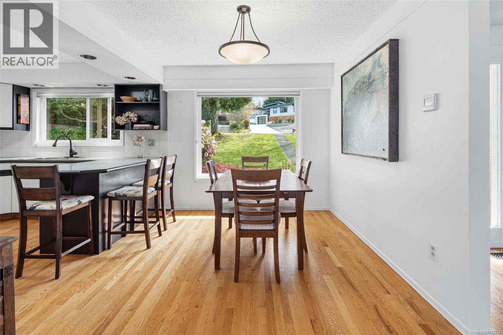  836 Elrick Place, Esquimalt