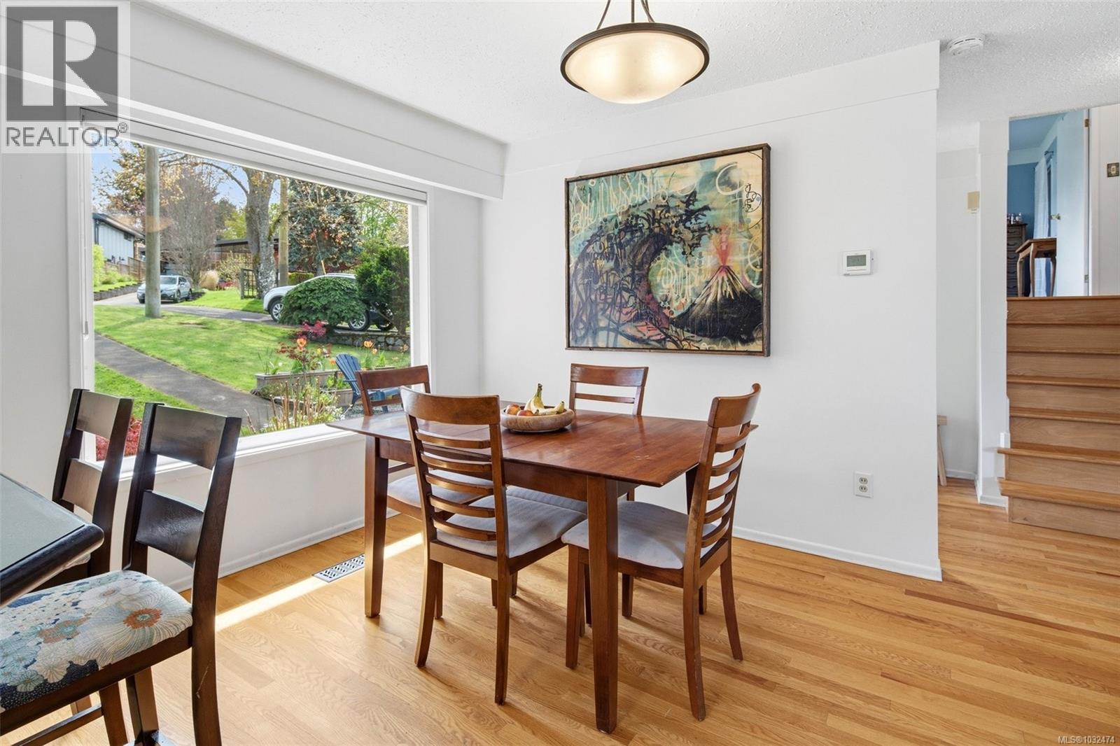  836 Elrick Place, Esquimalt