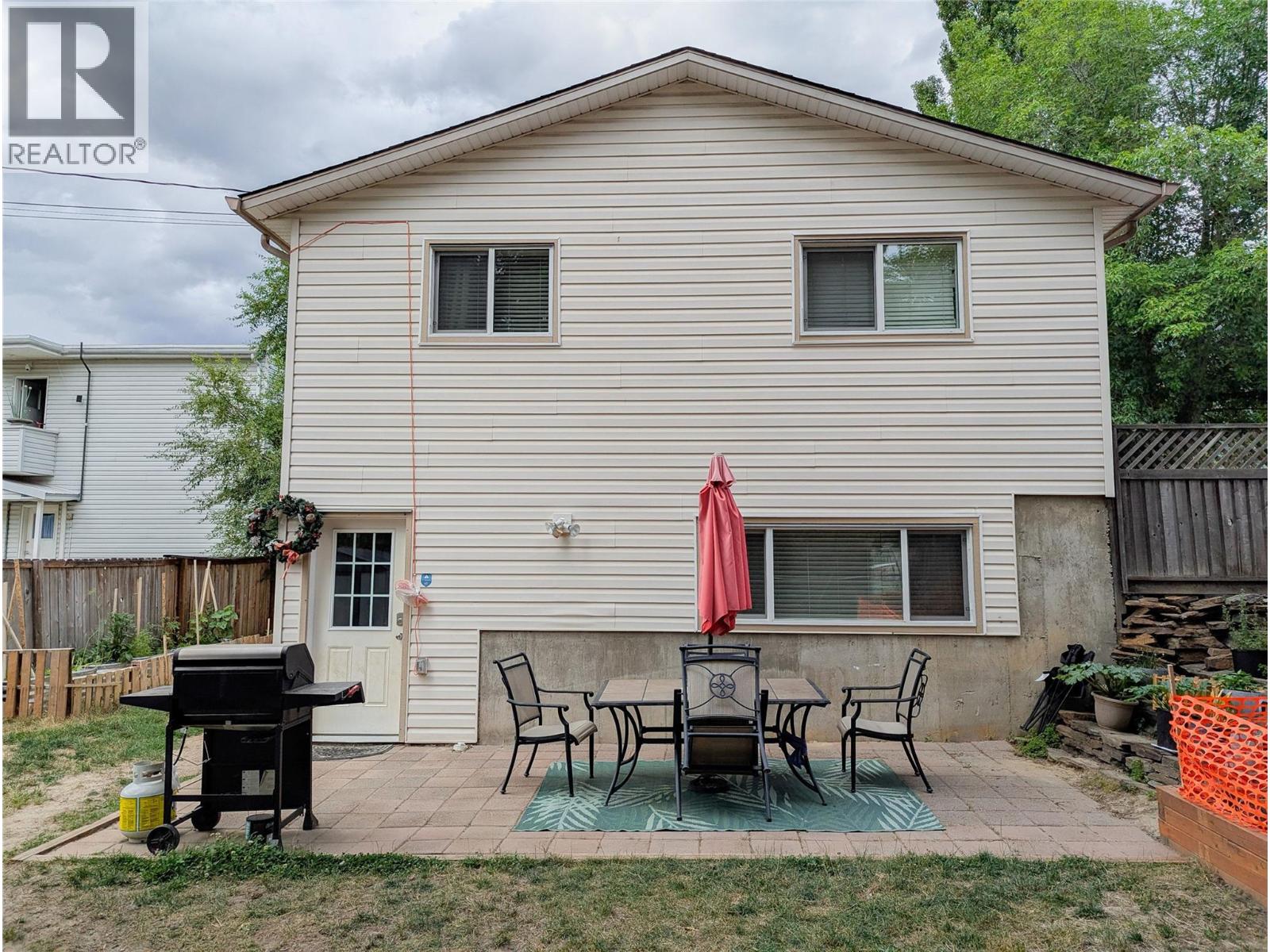 710 Ivy Street - 1