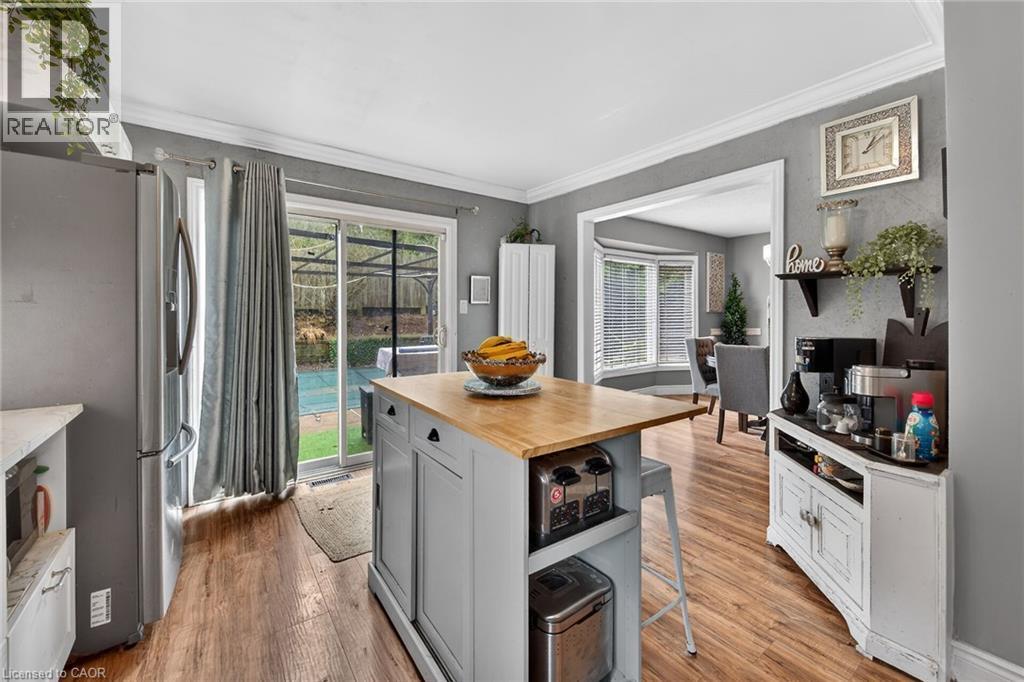 249 LLOYMINN AVENUE - 14