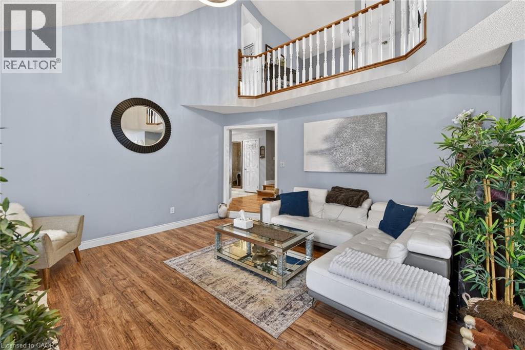 249 LLOYMINN AVENUE - 18