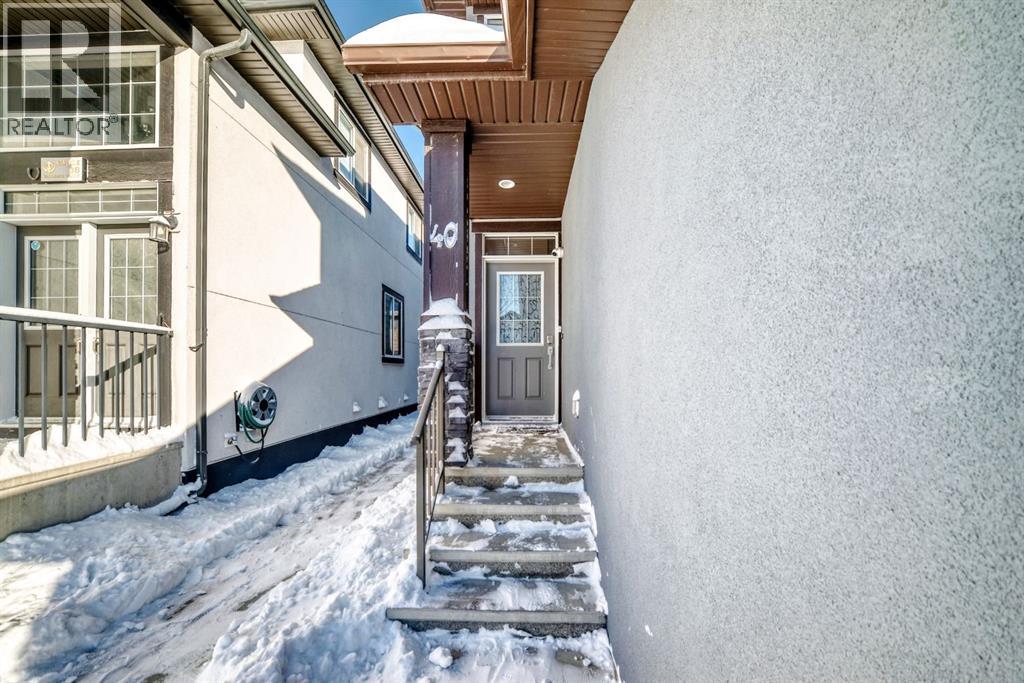 40 SADDLELAKE GARDENS NE - 2