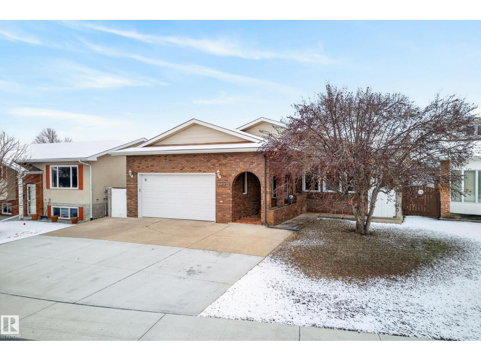 9912 162 AV NW, Edmonton