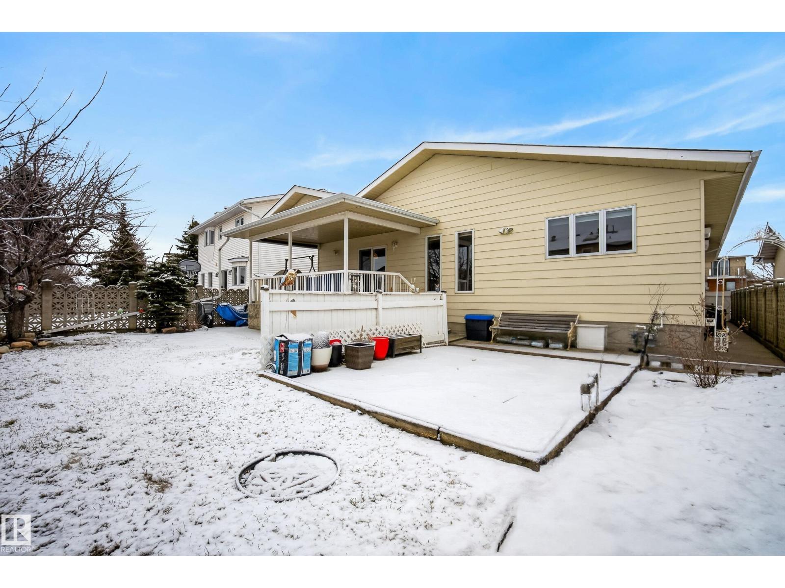 9912 162 AV NW, Edmonton