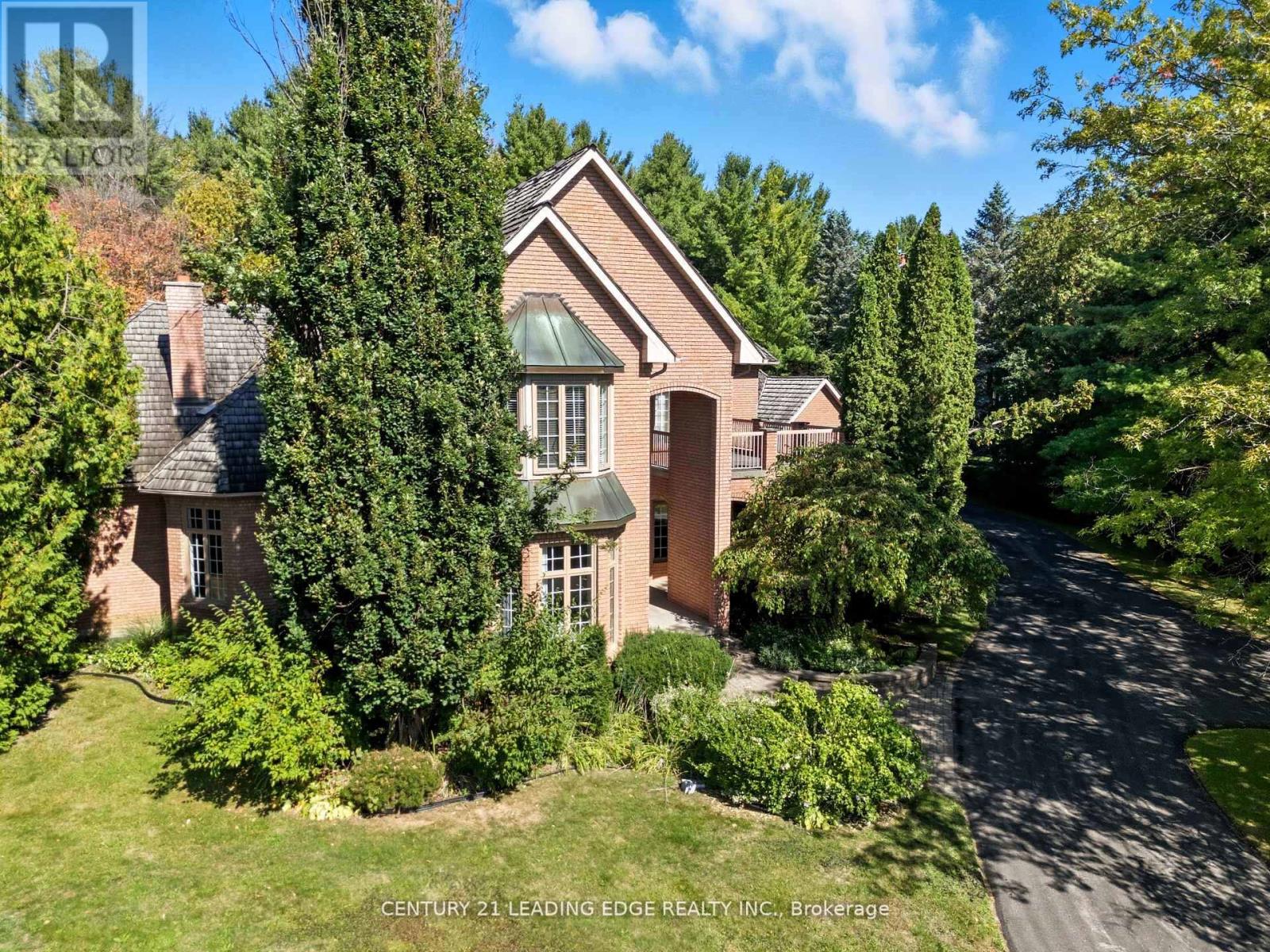 8 BUNHILL COURT - 1