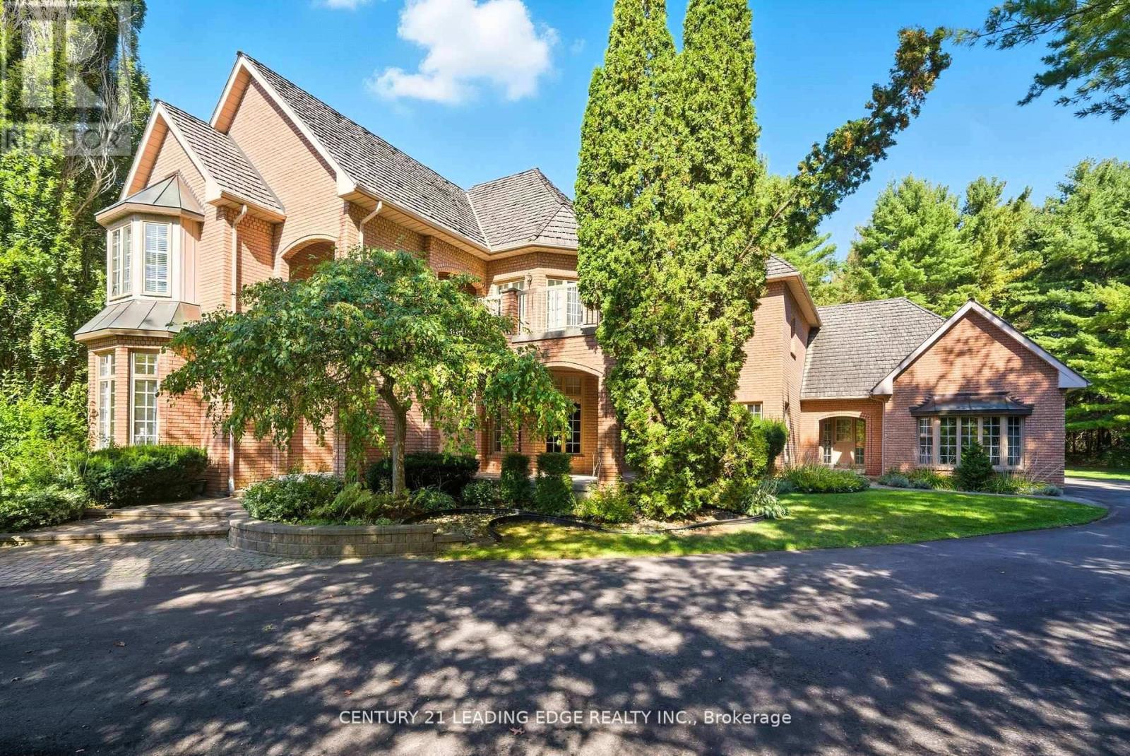 8 BUNHILL COURT - 2