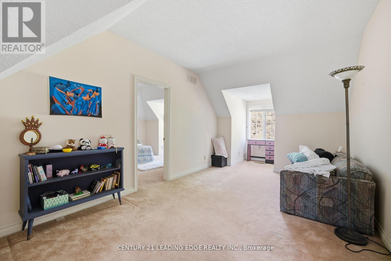8 BUNHILL COURT - 20