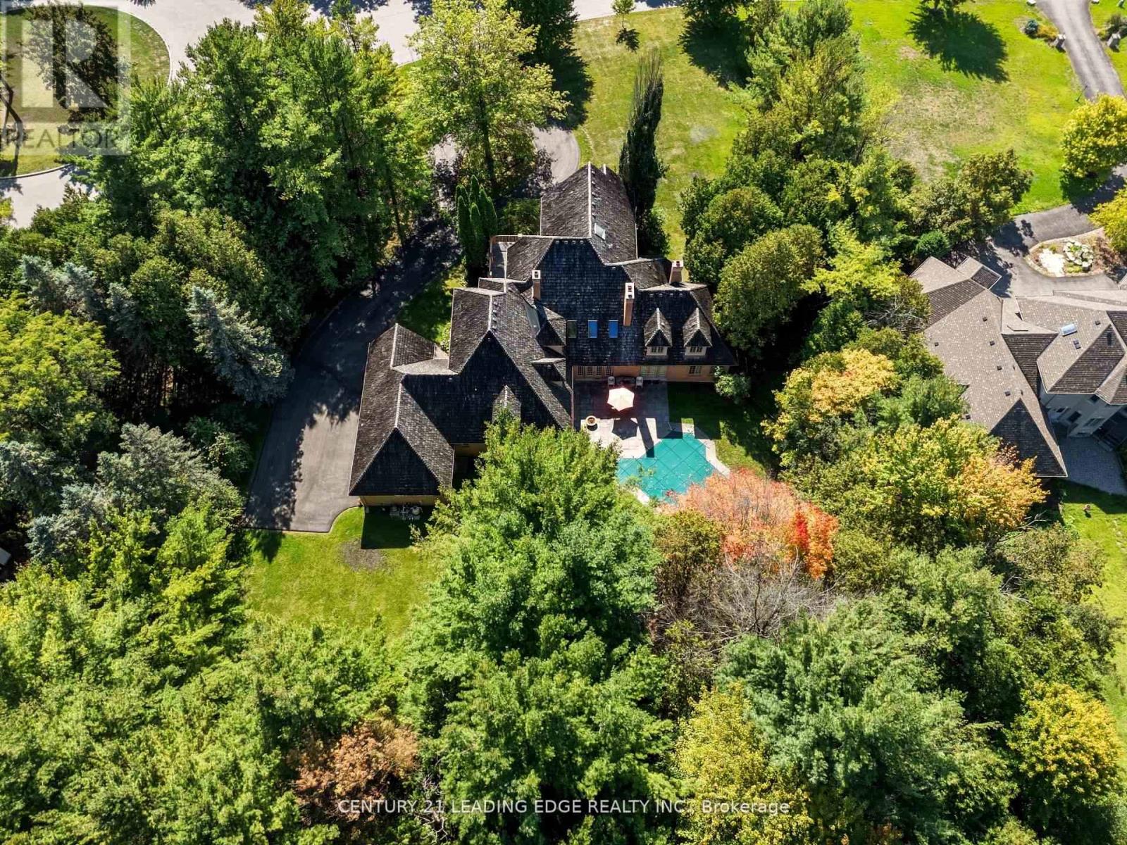 8 BUNHILL COURT - 3