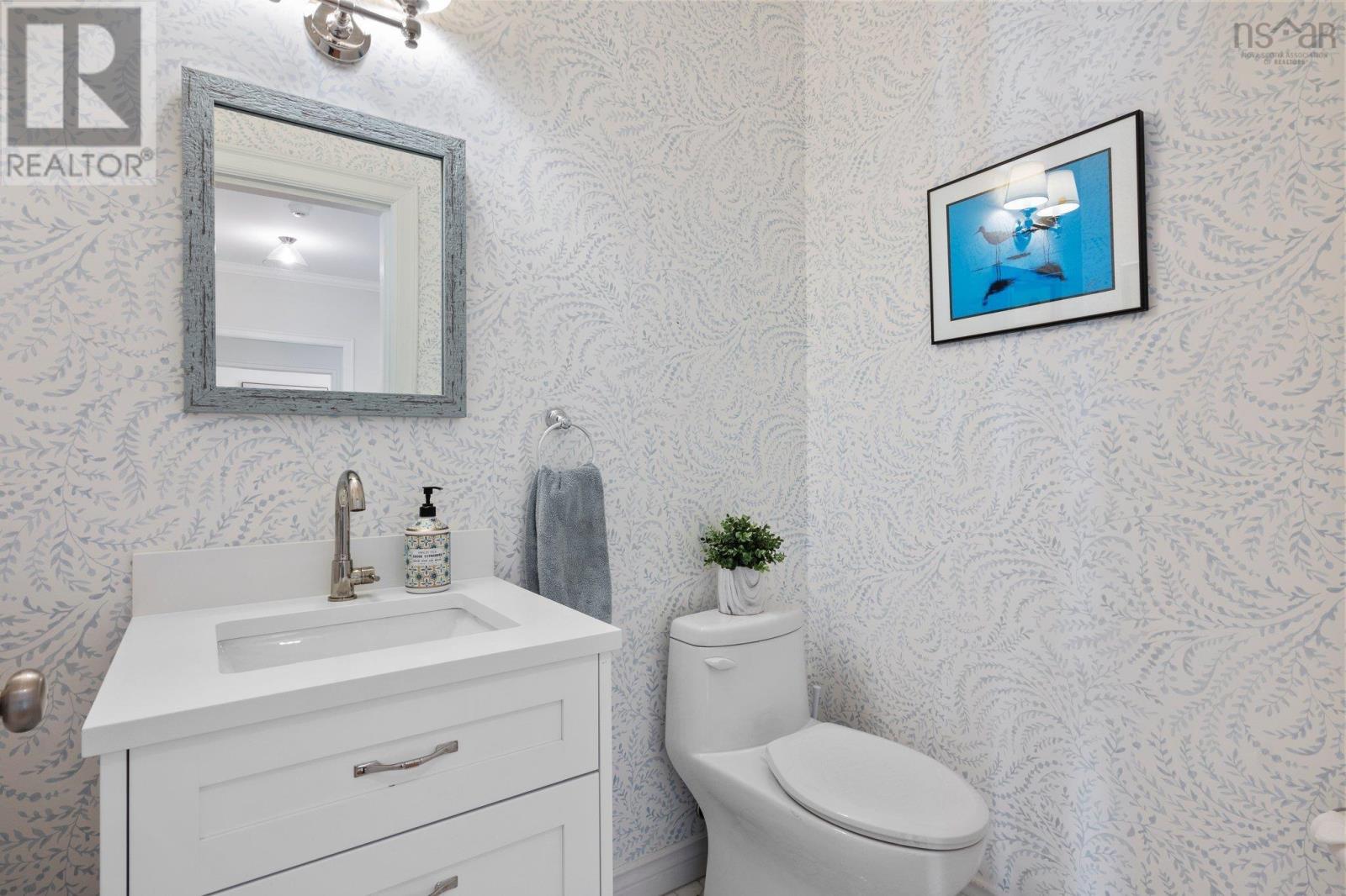 Property 26 of 50 of 6634 South Street