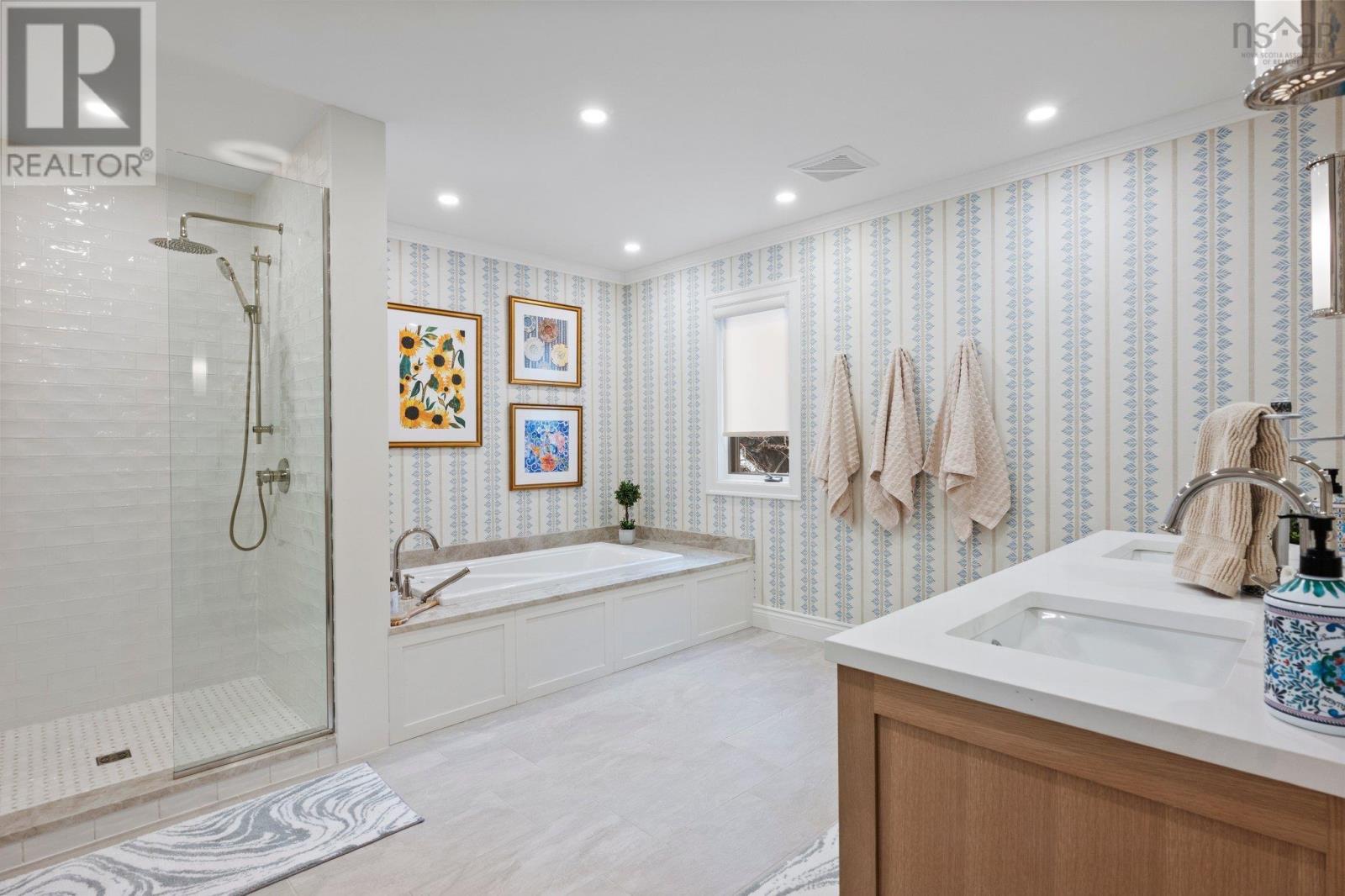 Property 33 of 50 of 6634 South Street